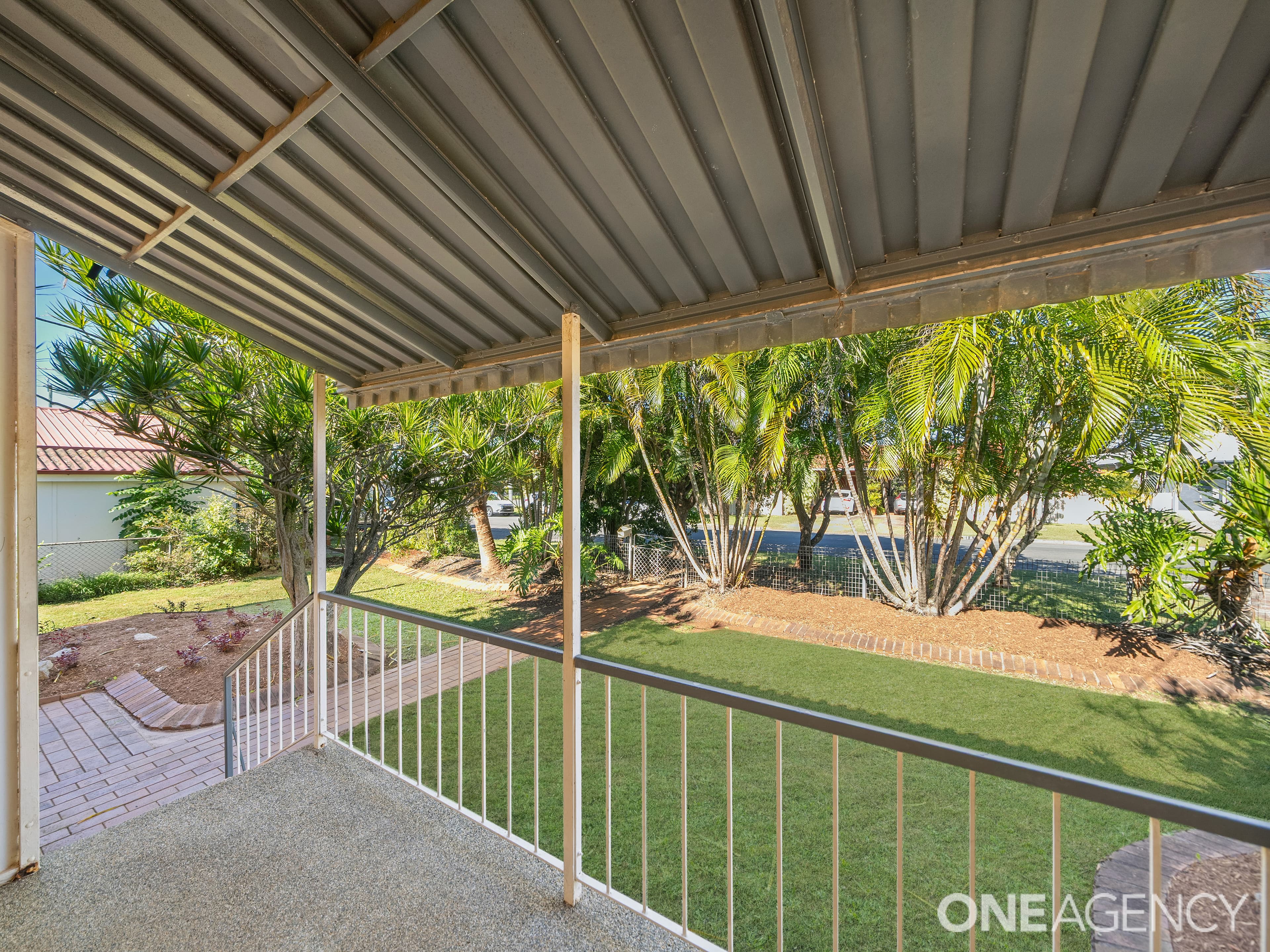 2 Campbell Street, Scarborough, Scarborough - Thumbnail 4