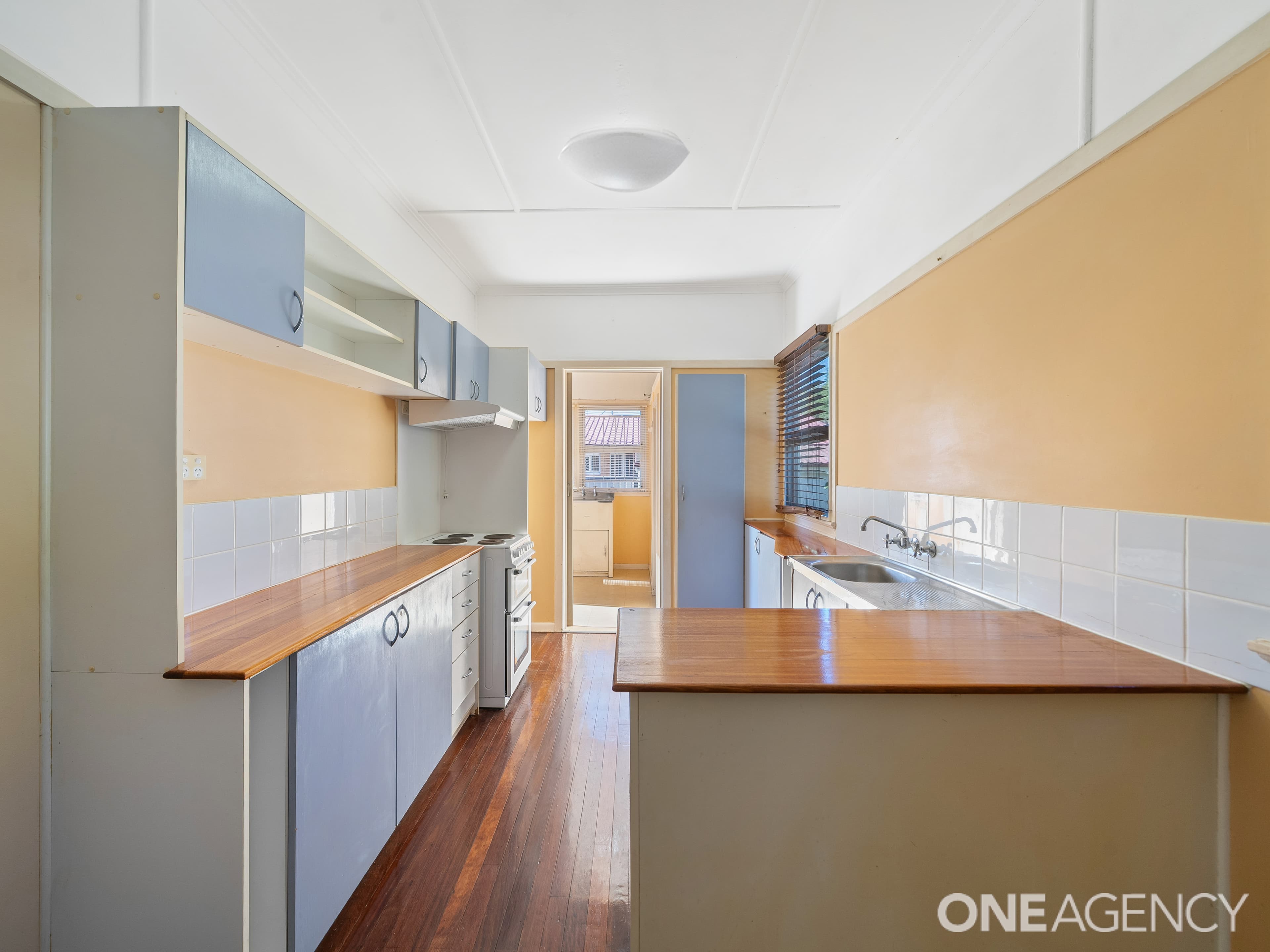 2 Campbell Street, Scarborough, Scarborough - Thumbnail 7