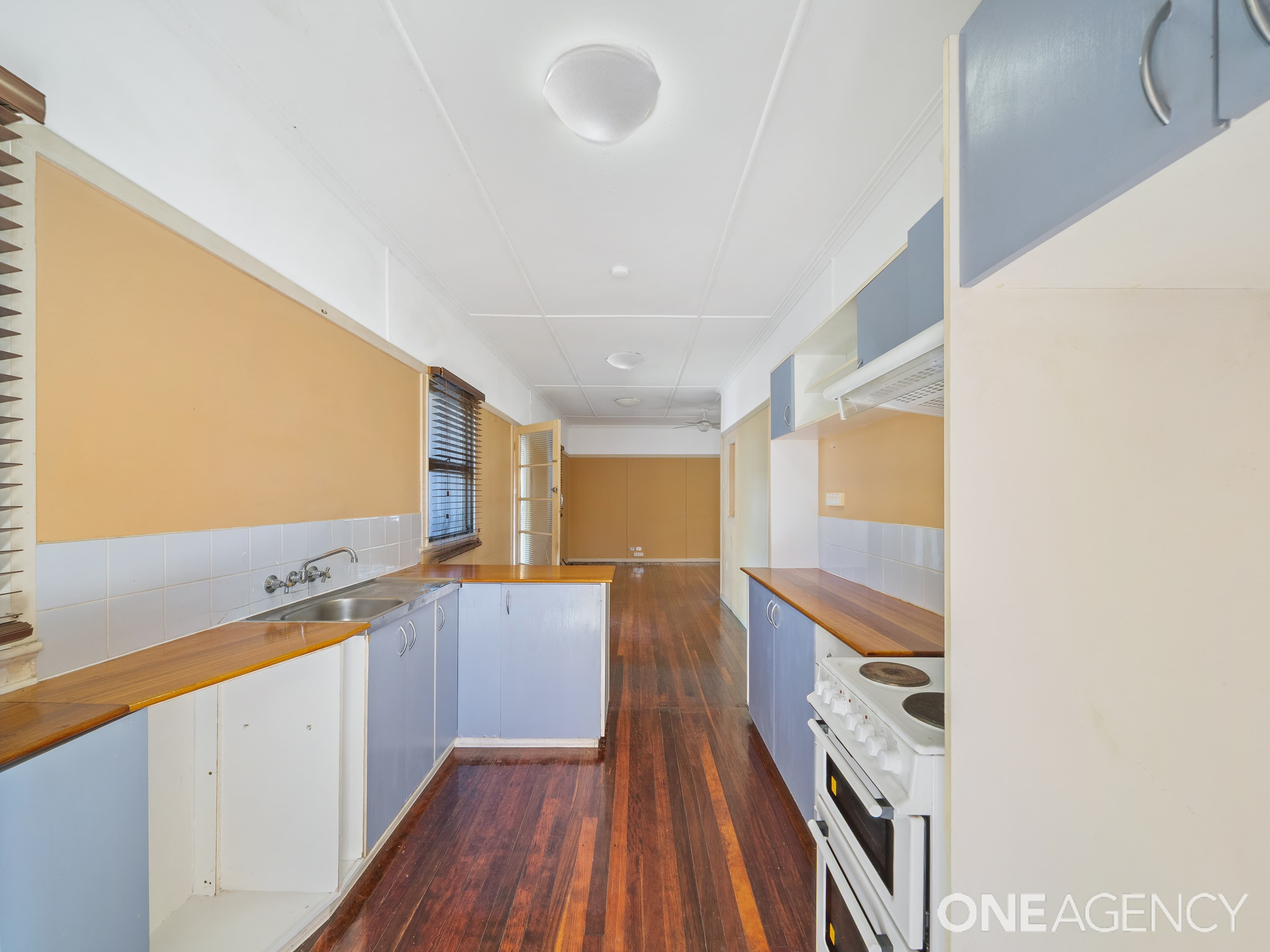 2 Campbell Street, Scarborough, Scarborough - Thumbnail 8