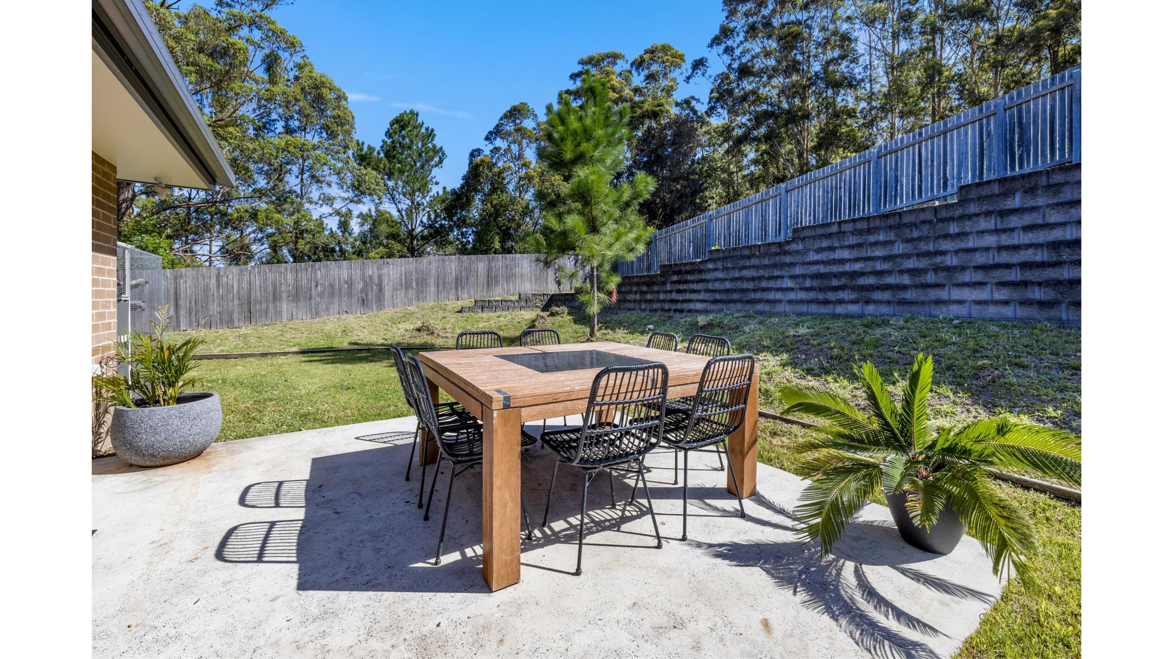 22 Mountain Spring Drive, Kendall, Kendall - Thumbnail 3