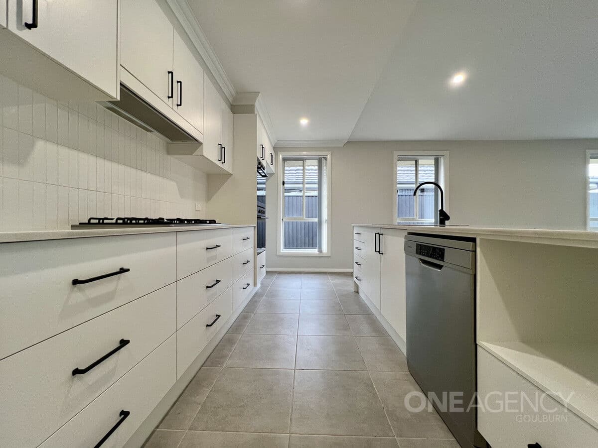 28 Roebuck Street, Goulburn, Goulburn - Thumbnail 3
