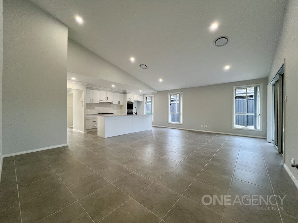 28 Roebuck Street, Goulburn, Goulburn - Thumbnail 4