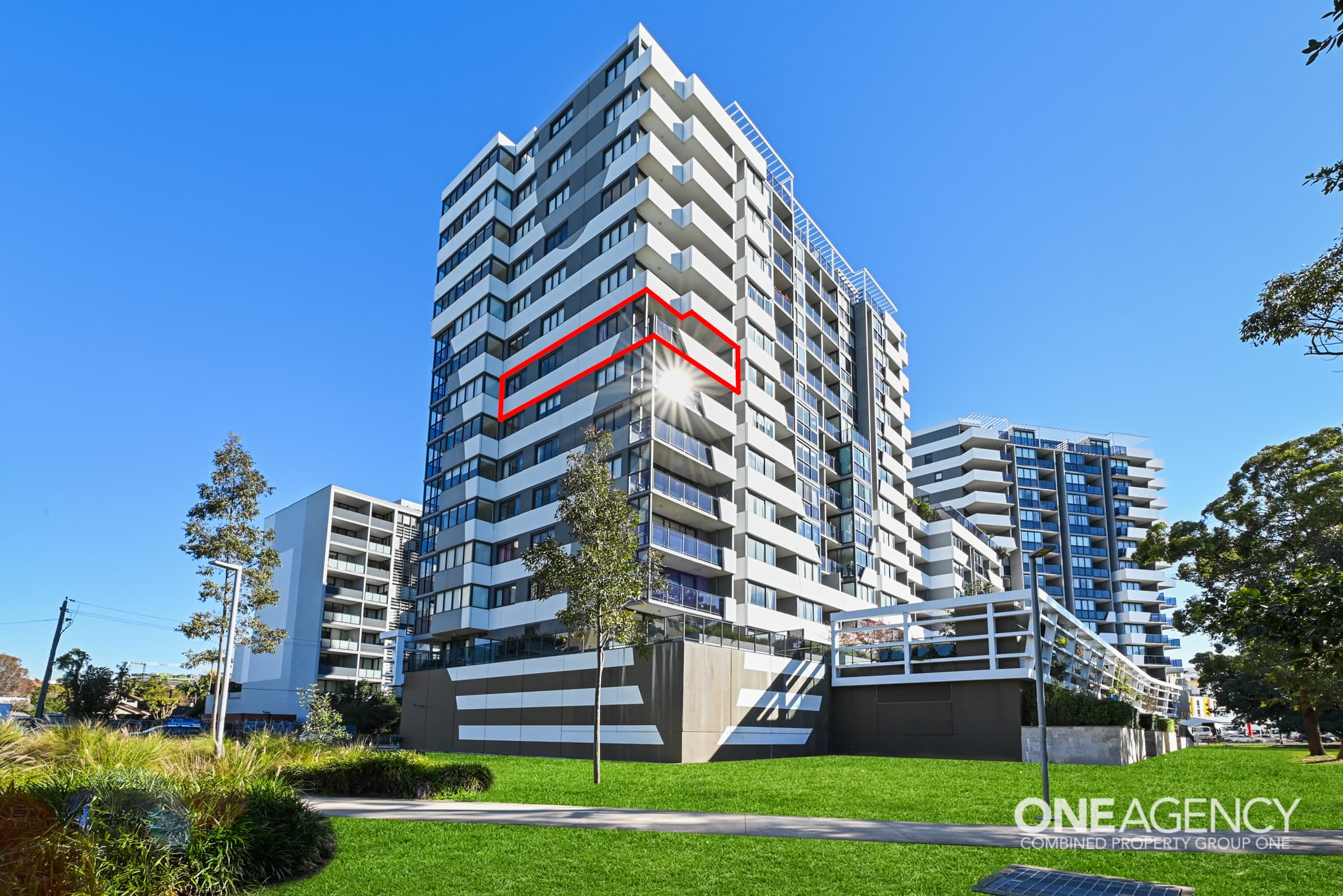 807/10 Gertrude Street, Wolli Creek, Wolli Creek - Image 1