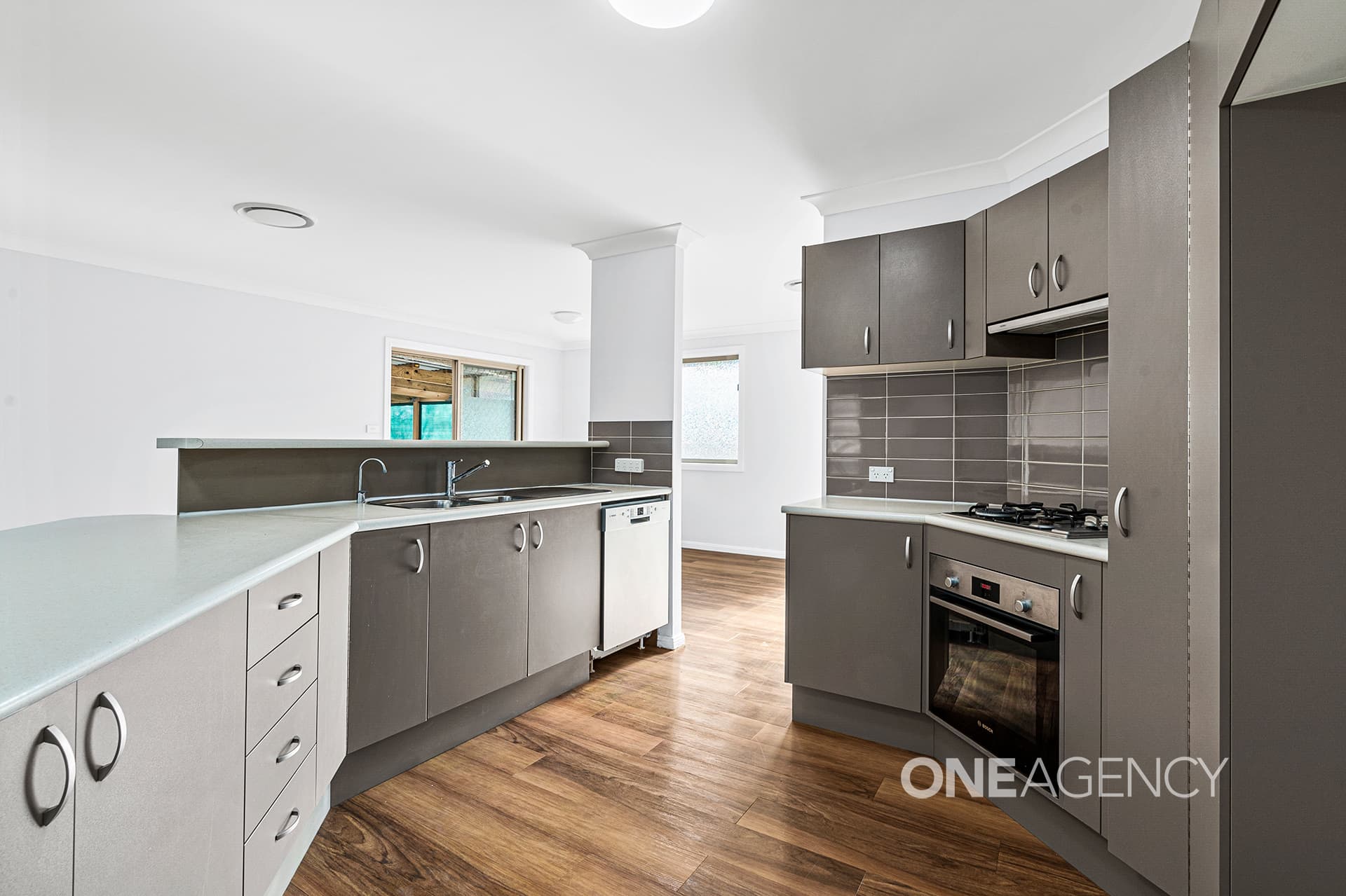 9 Holloway Road, South Nowra, South Nowra - Thumbnail 3