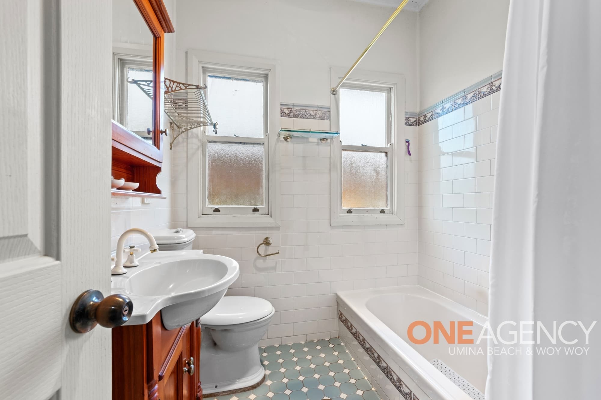 73 Mackenzie Avenue, Woy Woy, Woy Woy - Thumbnail 3