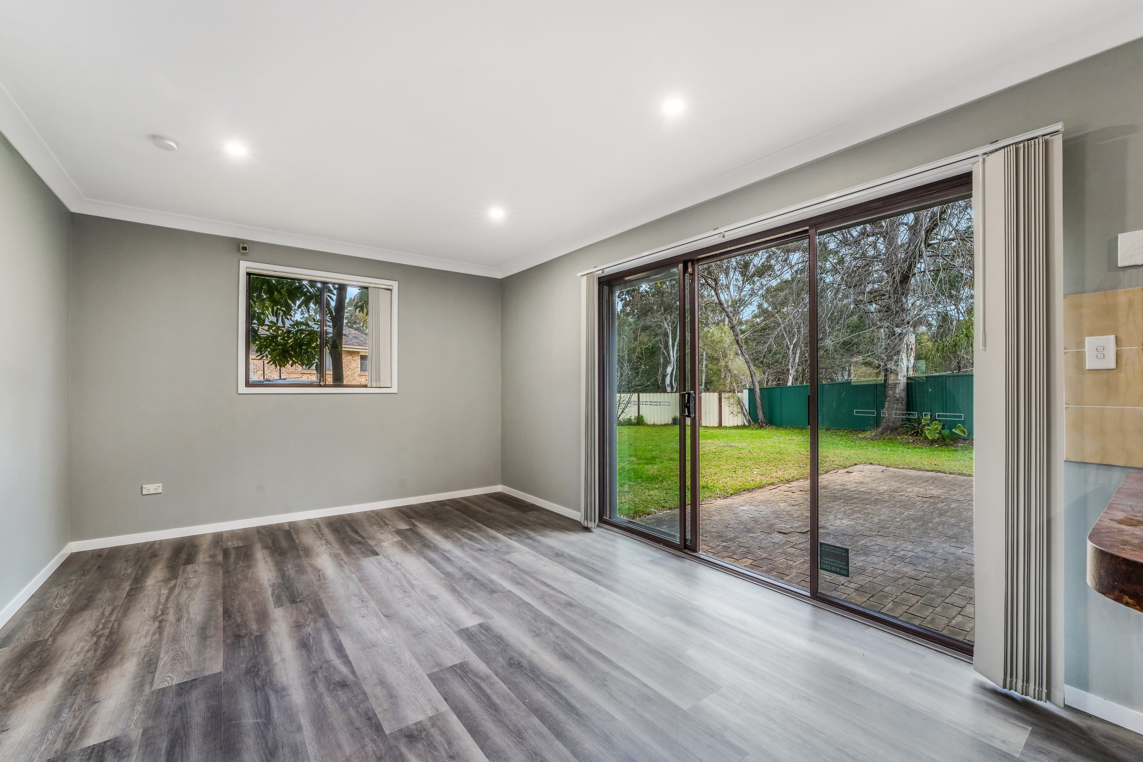 13 Debenham Avenue, Leumeah, Leumeah - Thumbnail 8