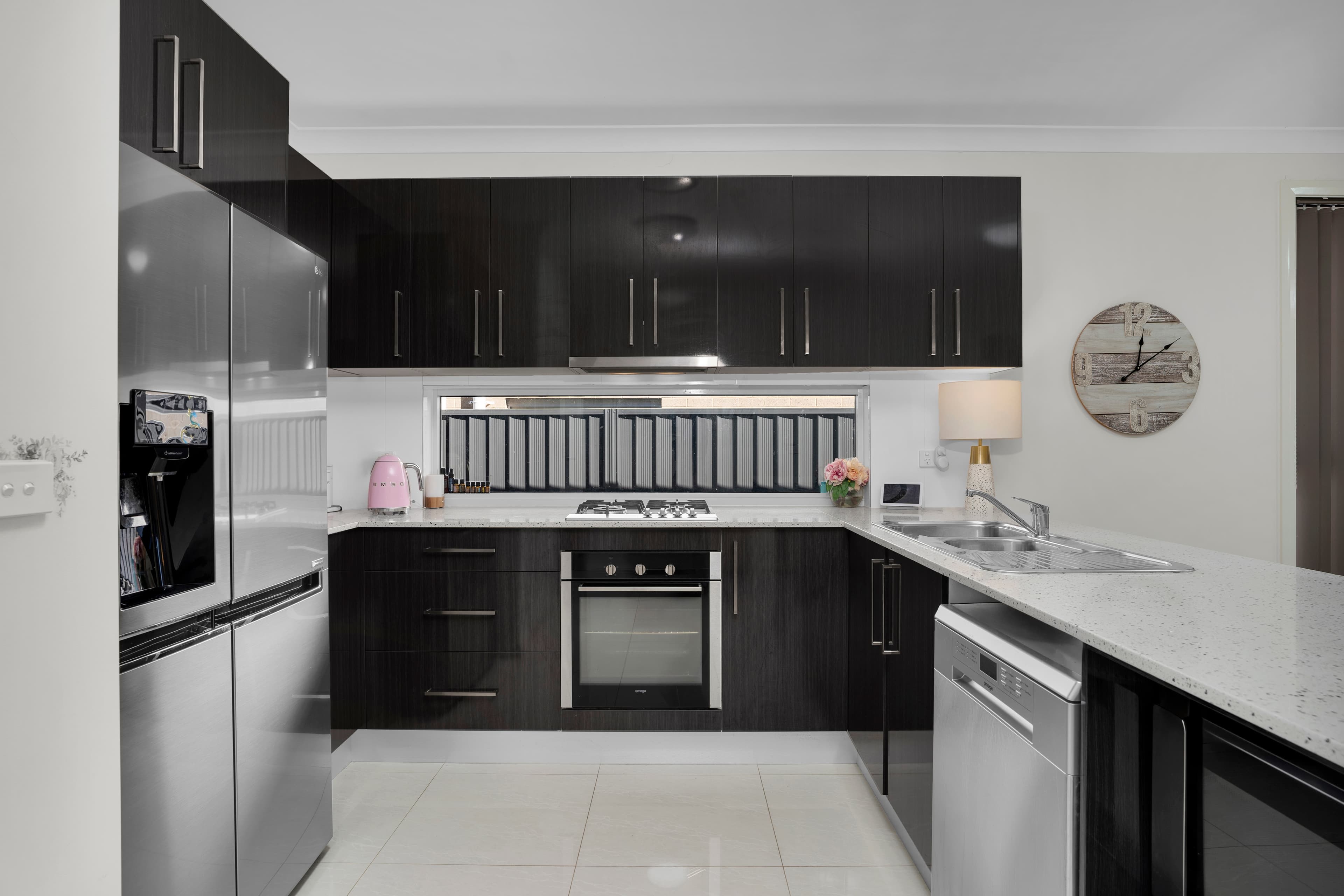 40 Bluebell Crescent, Spring Farm, Spring Farm - Thumbnail 4