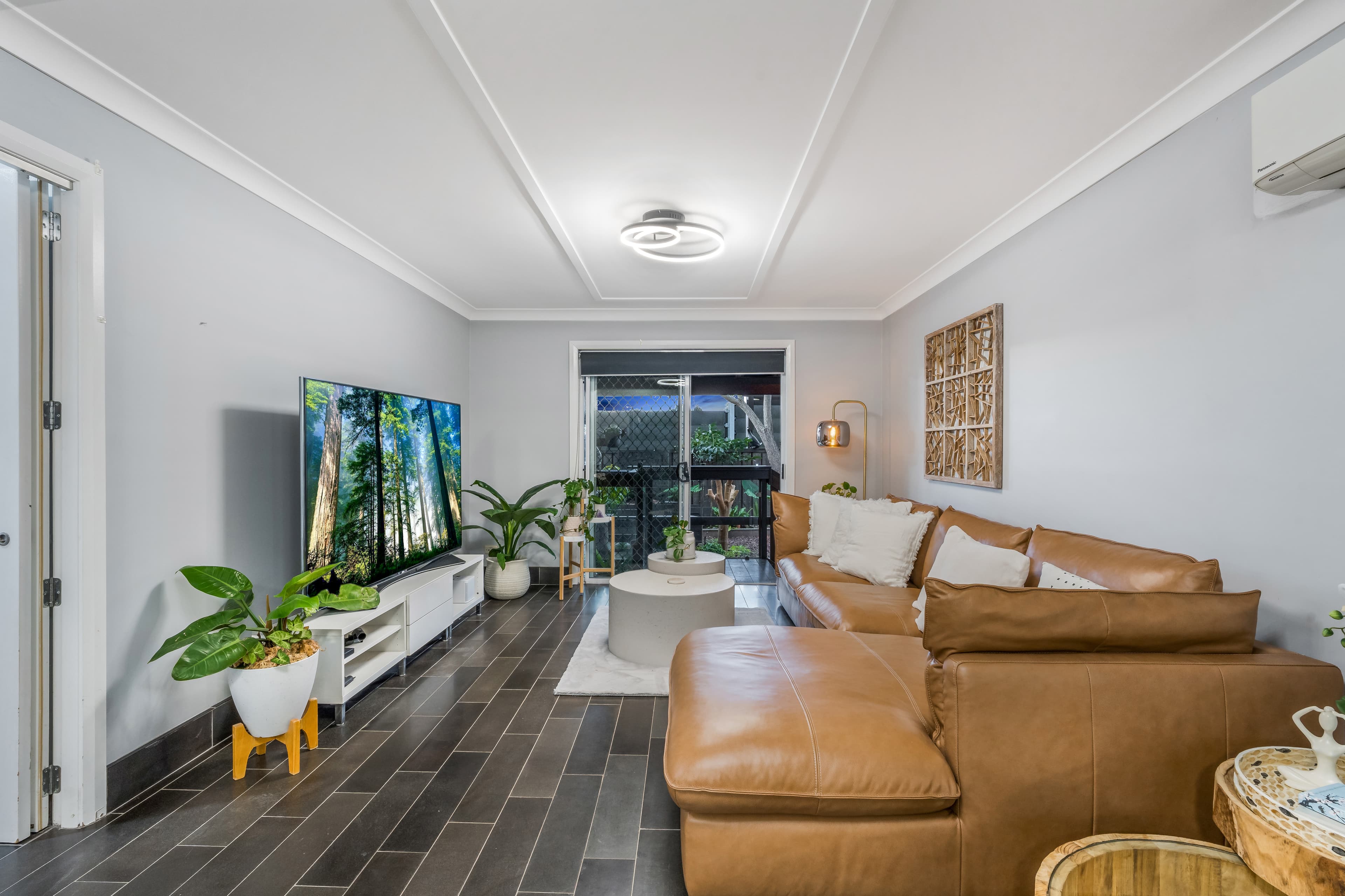 64 Flame Tree Street, Casula, Casula - Thumbnail 4