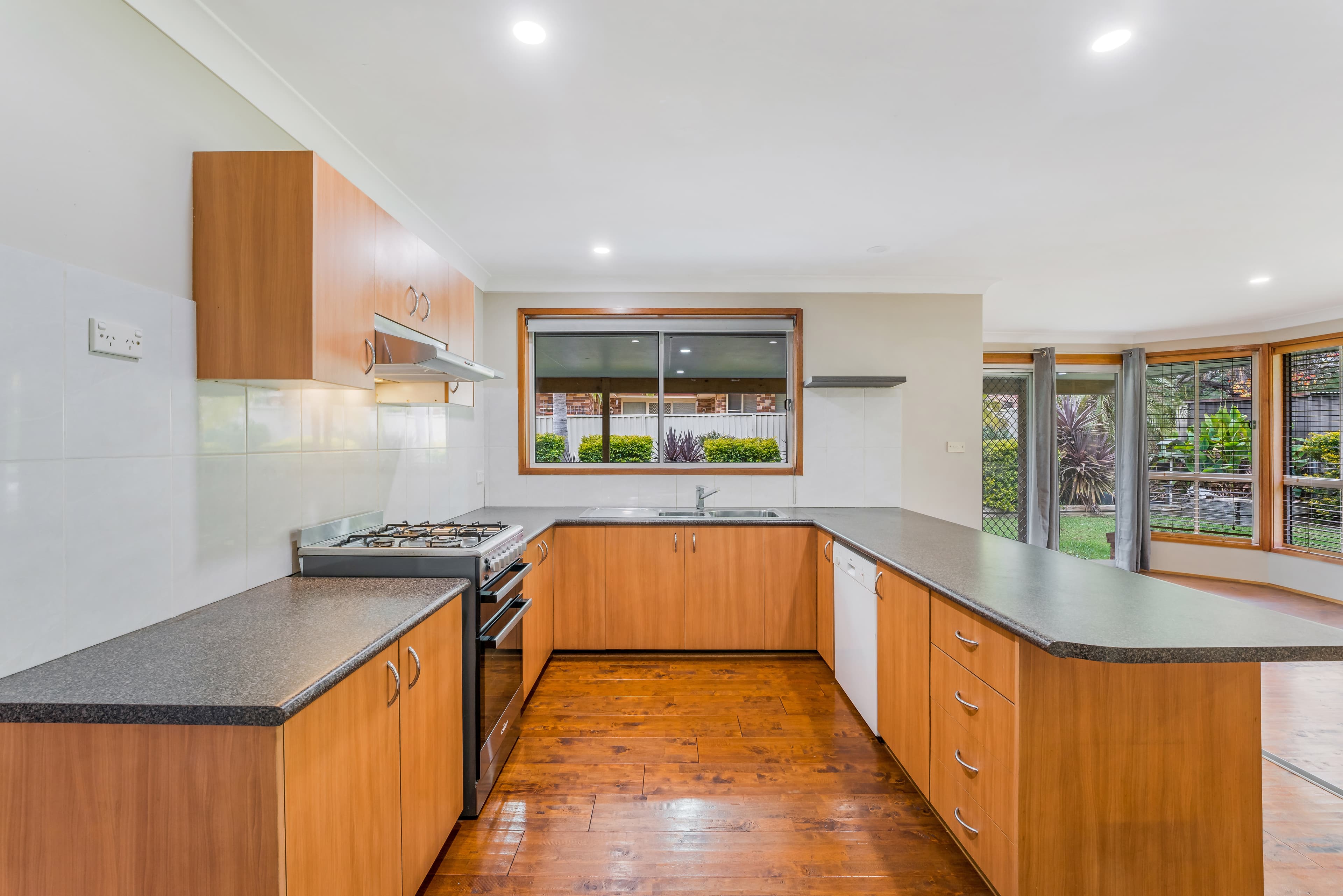 55 Theseus Circuit, Rosemeadow, Rosemeadow - Thumbnail 6