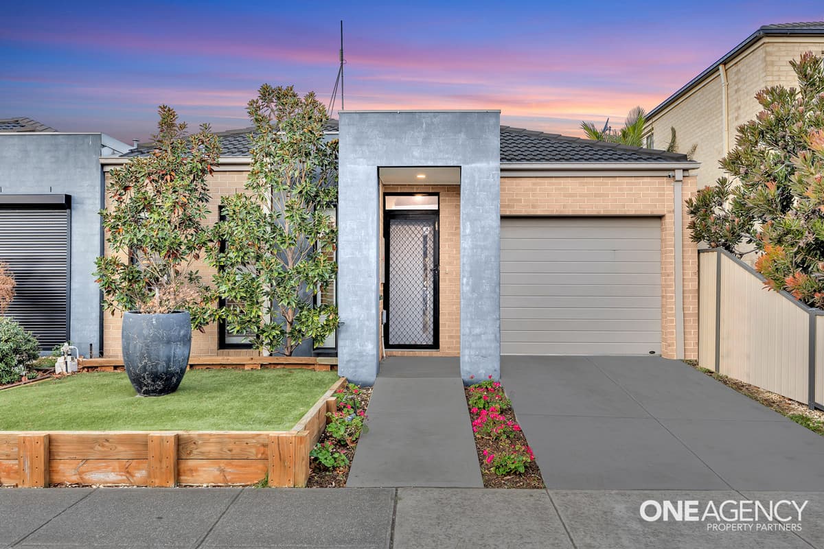 2/3 Santander Crescent, Point Cook, Point Cook - Image 1