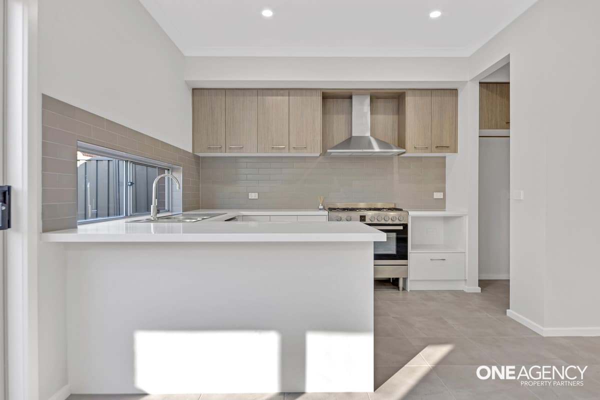 19 Oakham Drive, Harkness, Harkness - Thumbnail 4