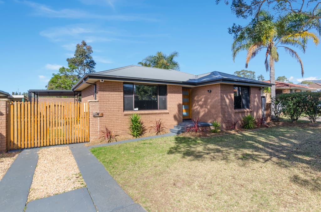 9 Wollonyuh Crescent, Horsley, Horsley - Image 1