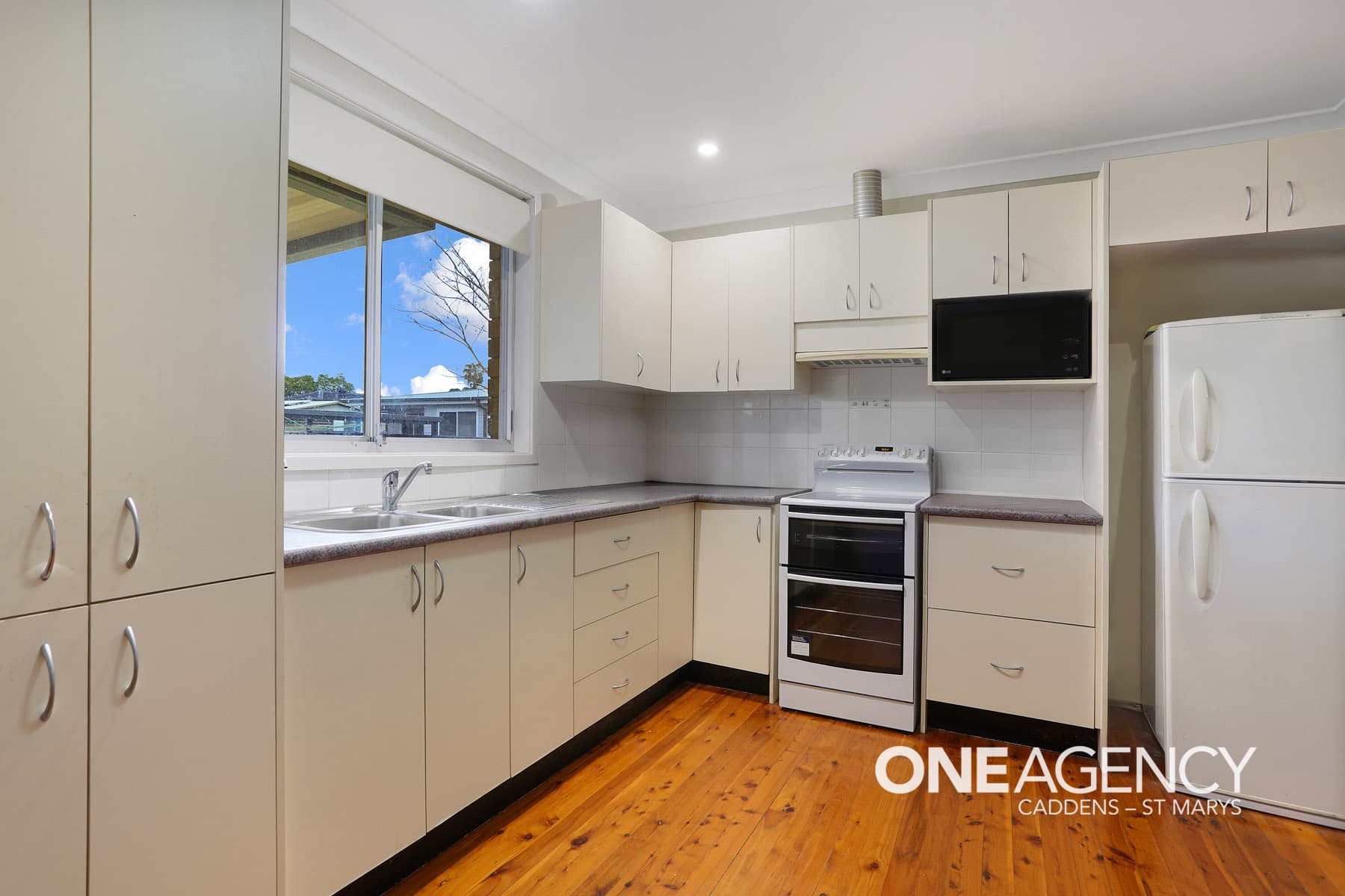14 & 14a Joanna Street, South Penrith, South Penrith - Thumbnail 2
