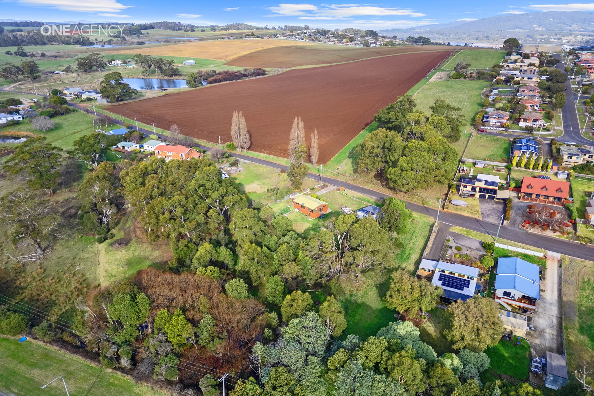 31 Winspears Road, East Devonport, East Devonport - Thumbnail 2