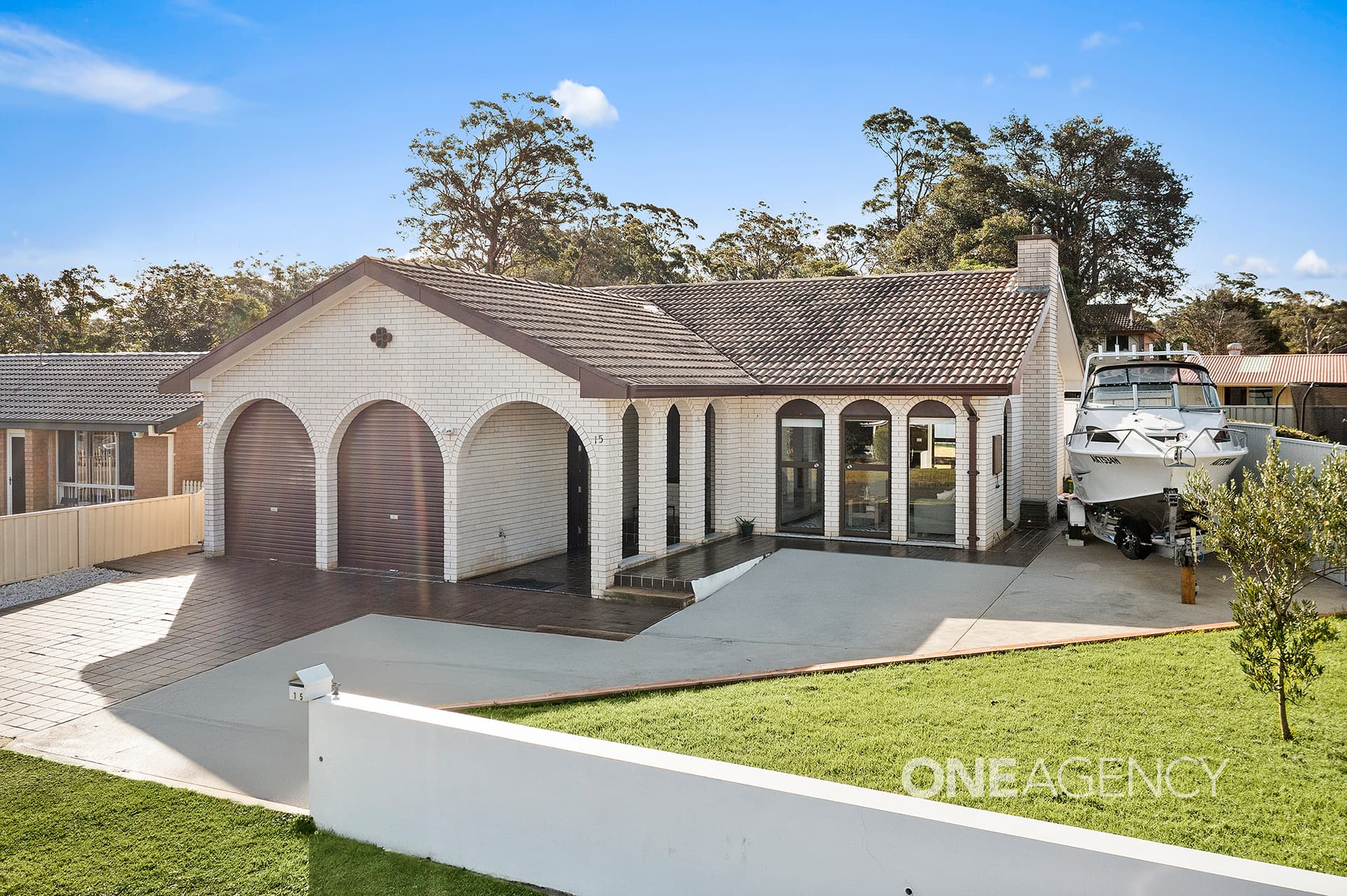 15 Yuroka Crescent, St Georges Basin, St Georges Basin - Image 1