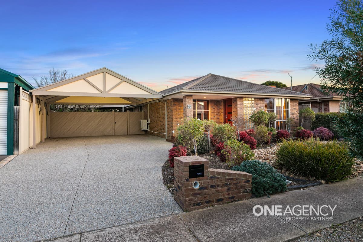 48 Canonbury Circle, Seabrook, Seabrook - Thumbnail 2