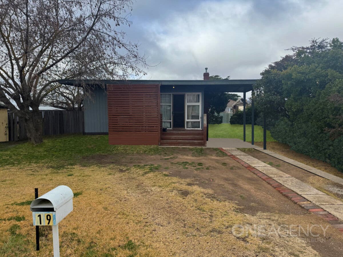 19 Gerathy Street, Goulburn, Goulburn - Image 1