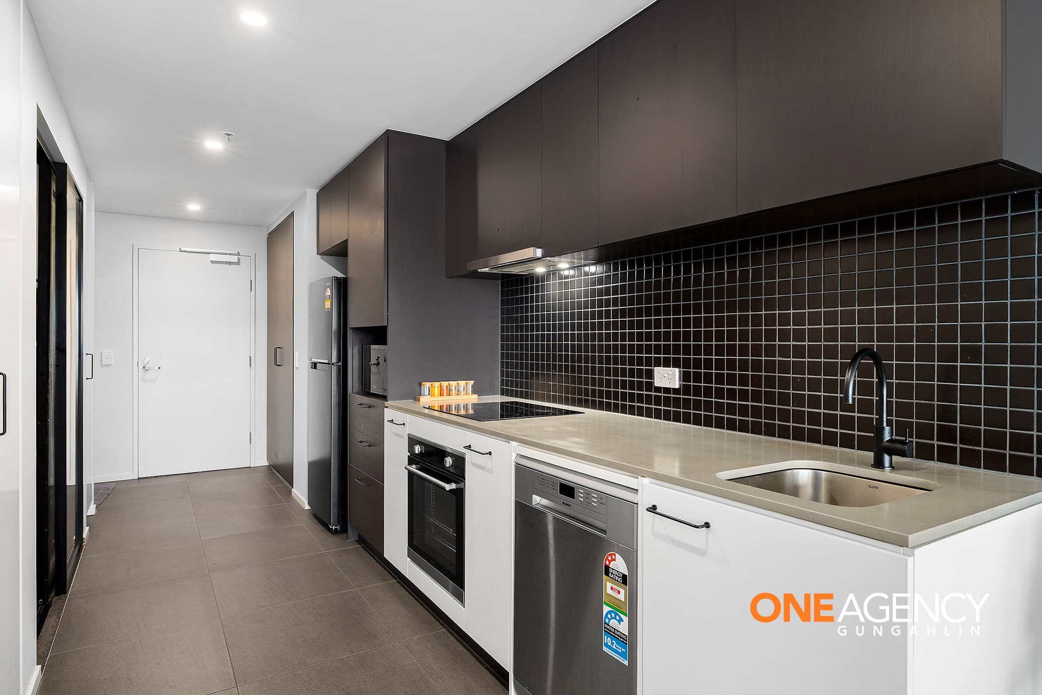 531/335 Anketell Street, Greenway, Greenway - Thumbnail 4
