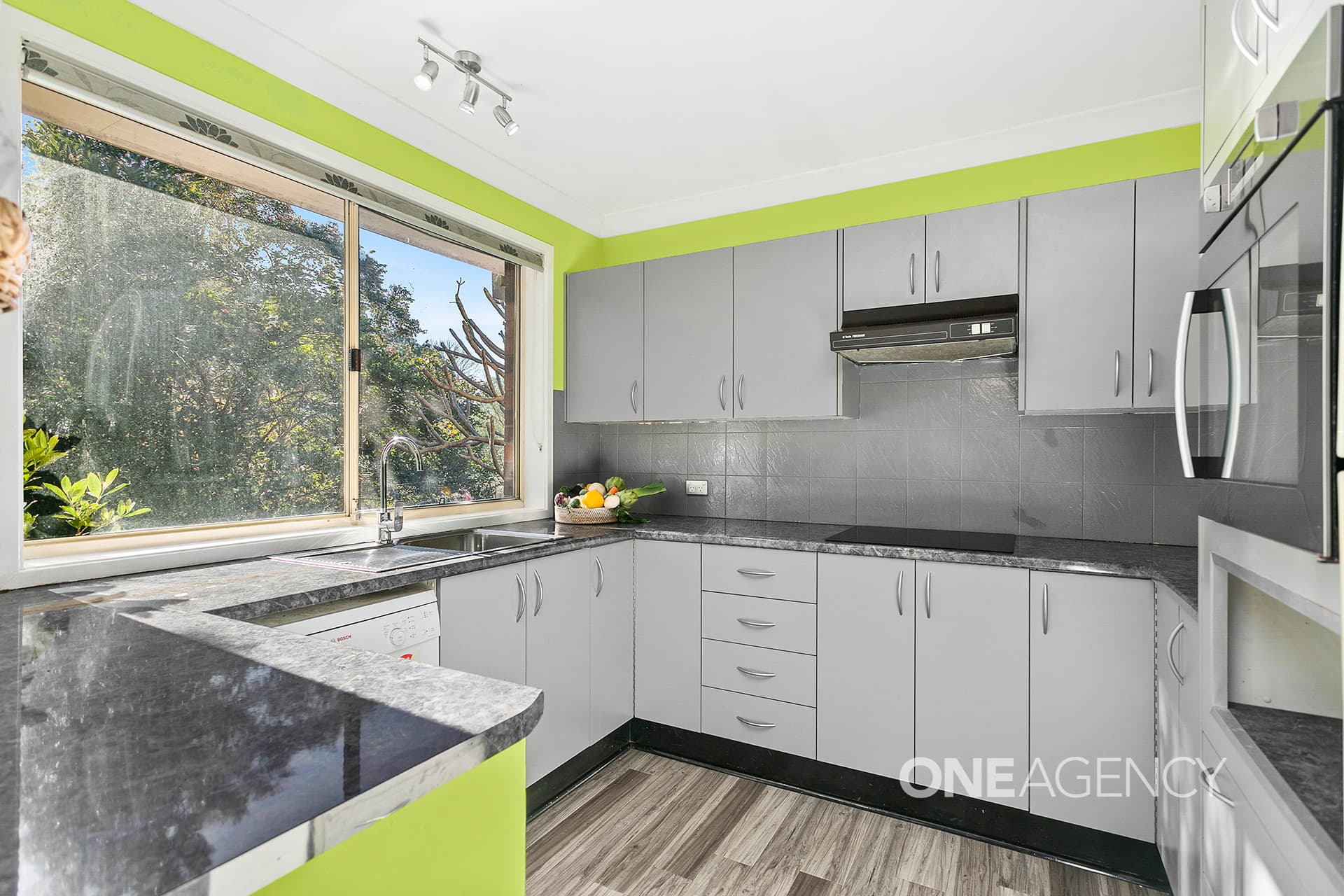 39 Yeovil Drive, Bomaderry, Bomaderry - Thumbnail 5