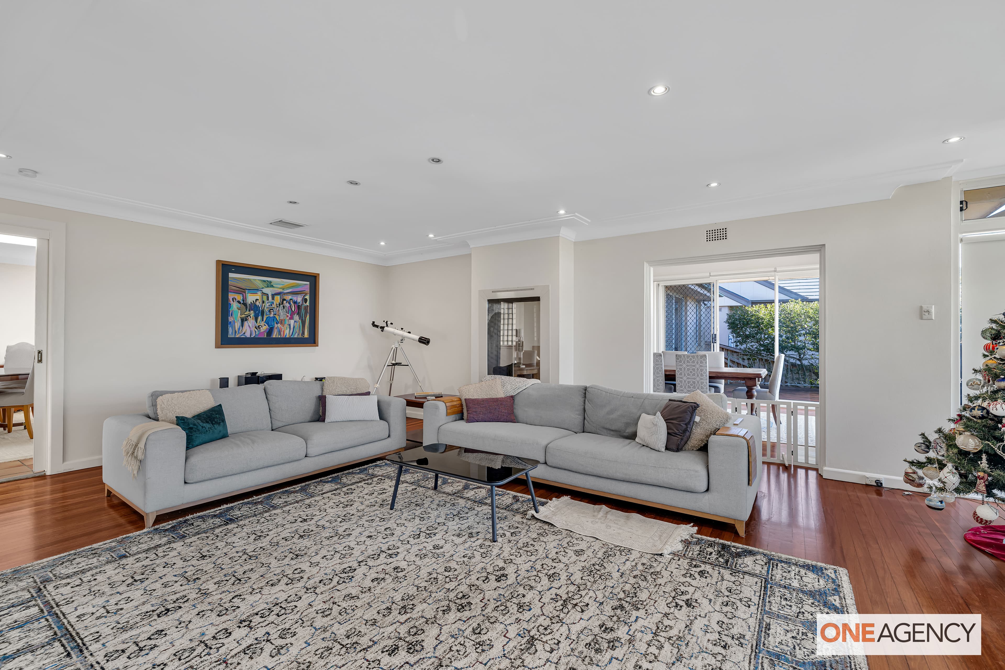 216 Edinburgh Road, Castlecrag, Castlecrag - Thumbnail 2