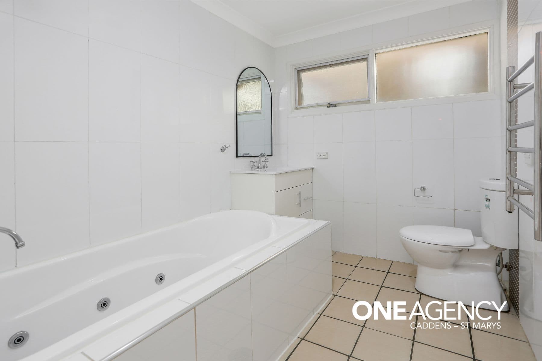 13 Claremont Place, South Penrith, South Penrith - Thumbnail 4