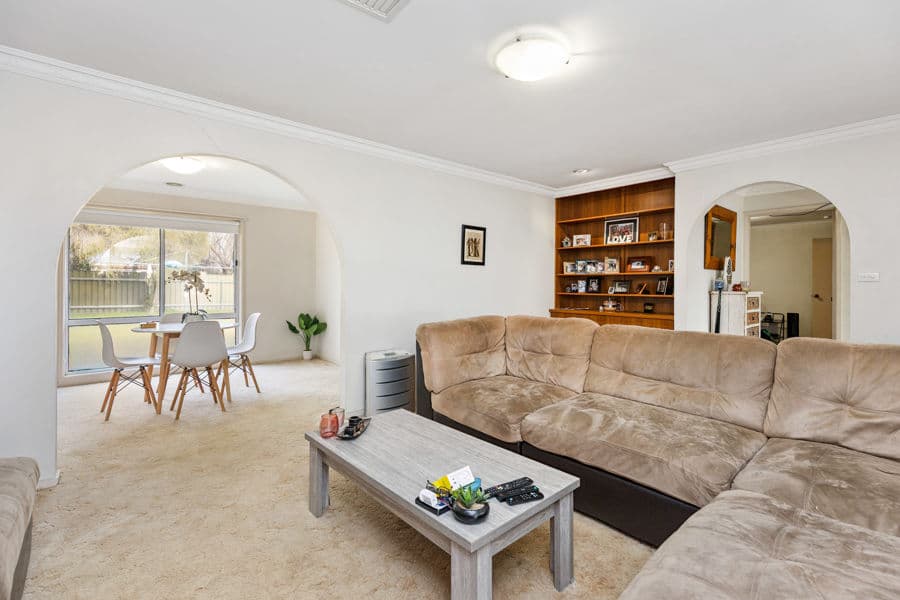 34 OLEANDER Crescent, Lake Albert, Lake Albert - Thumbnail 2