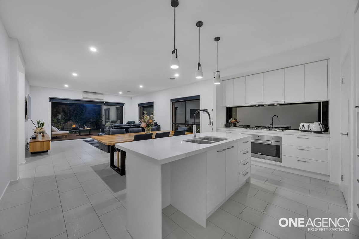 7 Bayrise Road, Point Cook, Point Cook - Thumbnail 6