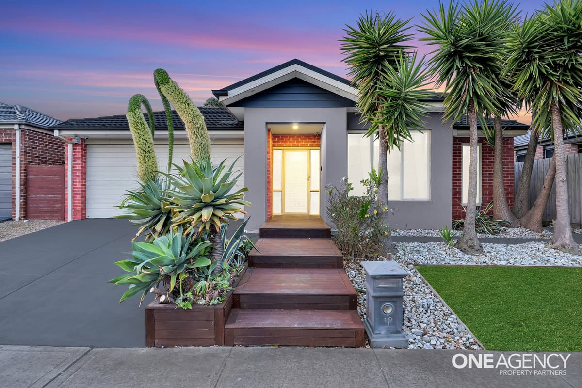 19 Cooinda Way, Point Cook, Point Cook - Image 1