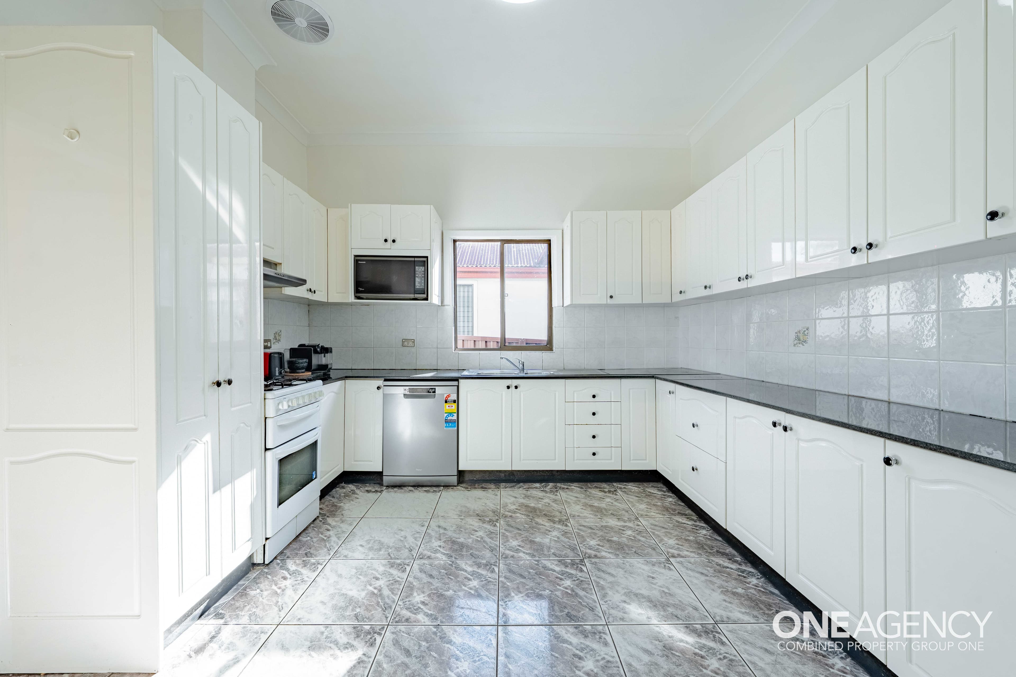 1296 Botany Road, Botany, Botany - Thumbnail 4