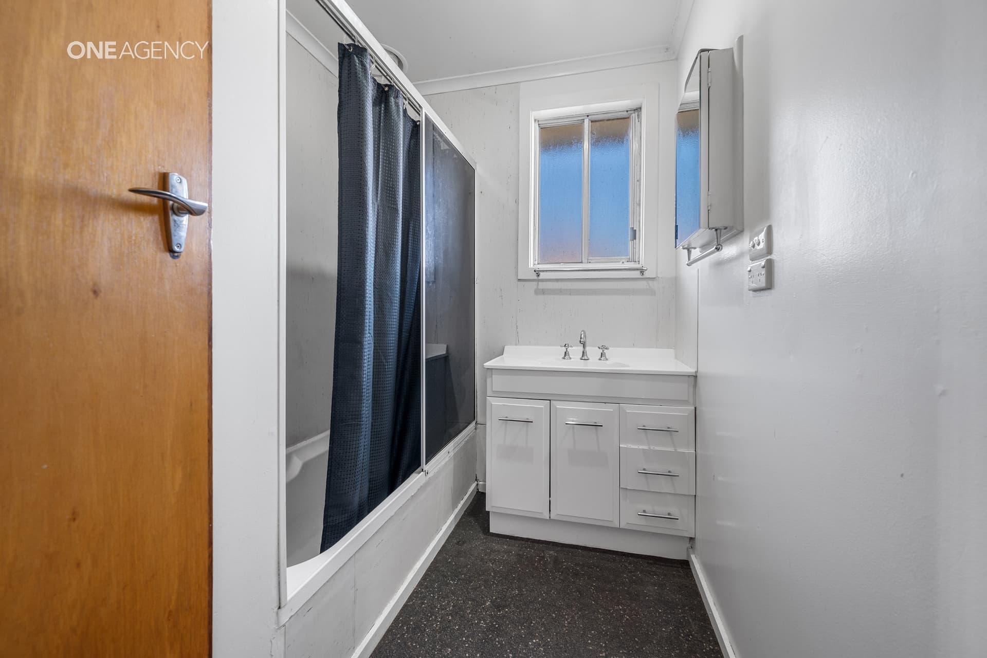 18 Loane Avenue, East Devonport, East Devonport - Thumbnail 6