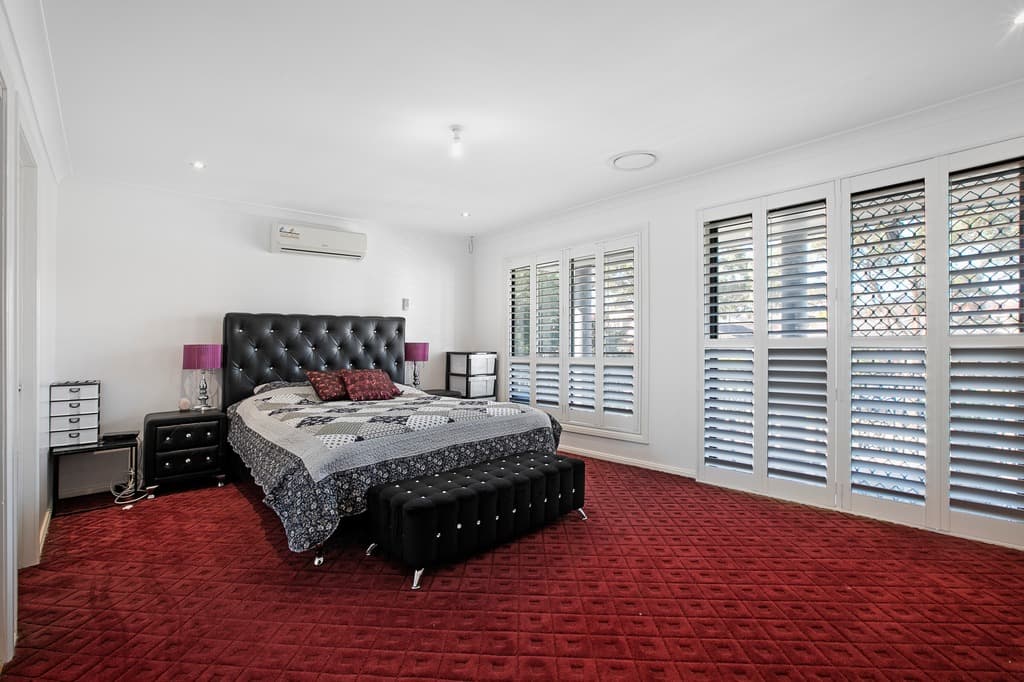 28 Whitford Road, Hinchinbrook, Hinchinbrook - Thumbnail 5