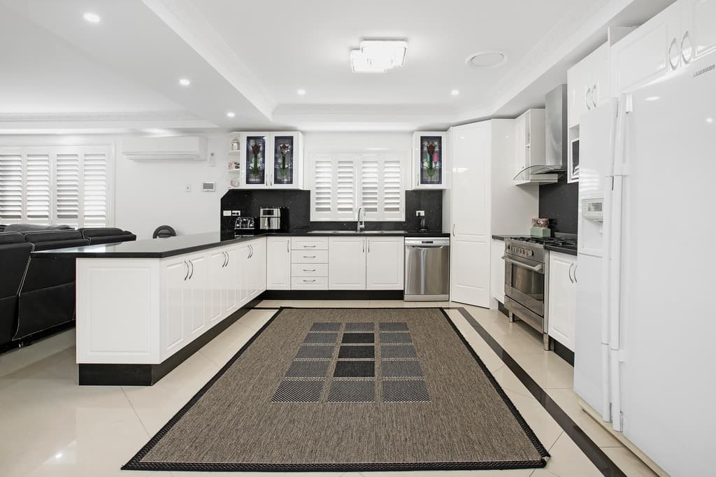 28 Whitford Road, Hinchinbrook, Hinchinbrook - Thumbnail 3