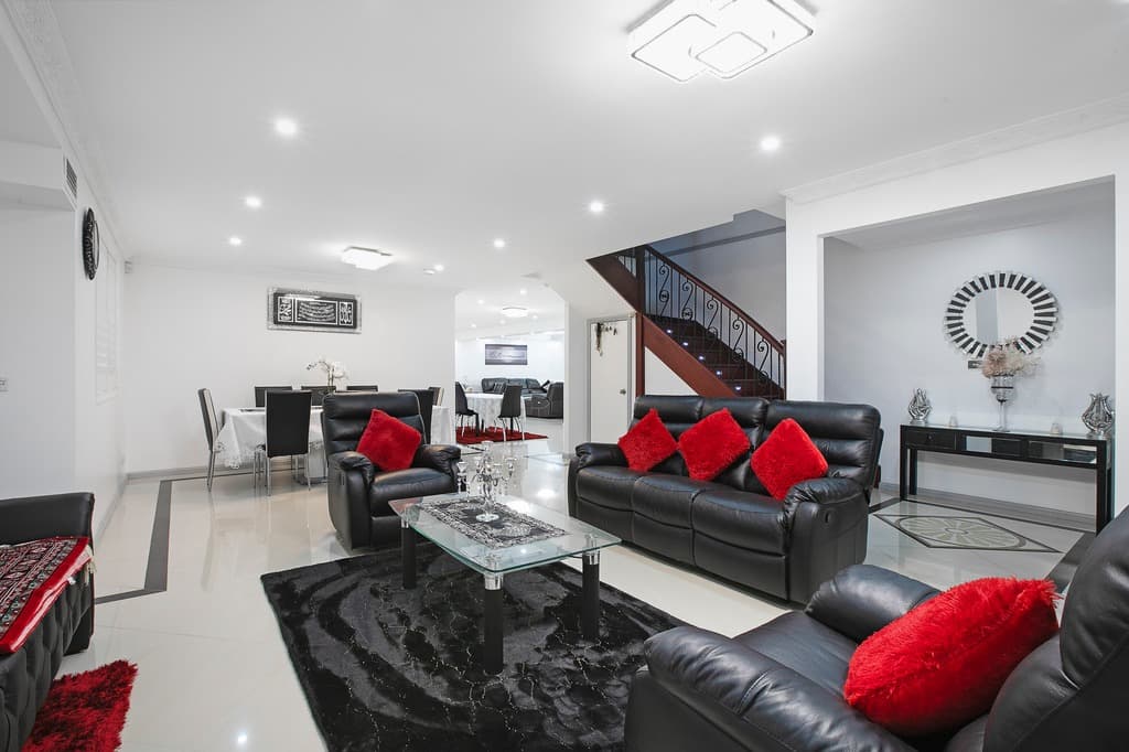 28 Whitford Road, Hinchinbrook, Hinchinbrook - Thumbnail 2