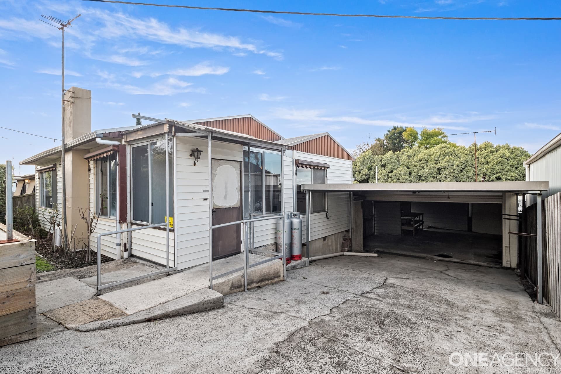 24 High Road, Yallourn North, Yallourn North - Thumbnail 2