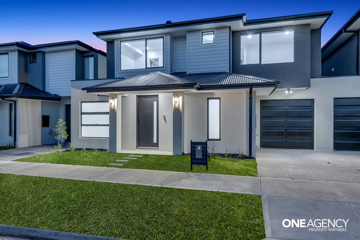 25. Howard Street, Altona Meadows, Altona Meadows - Thumbnail 2