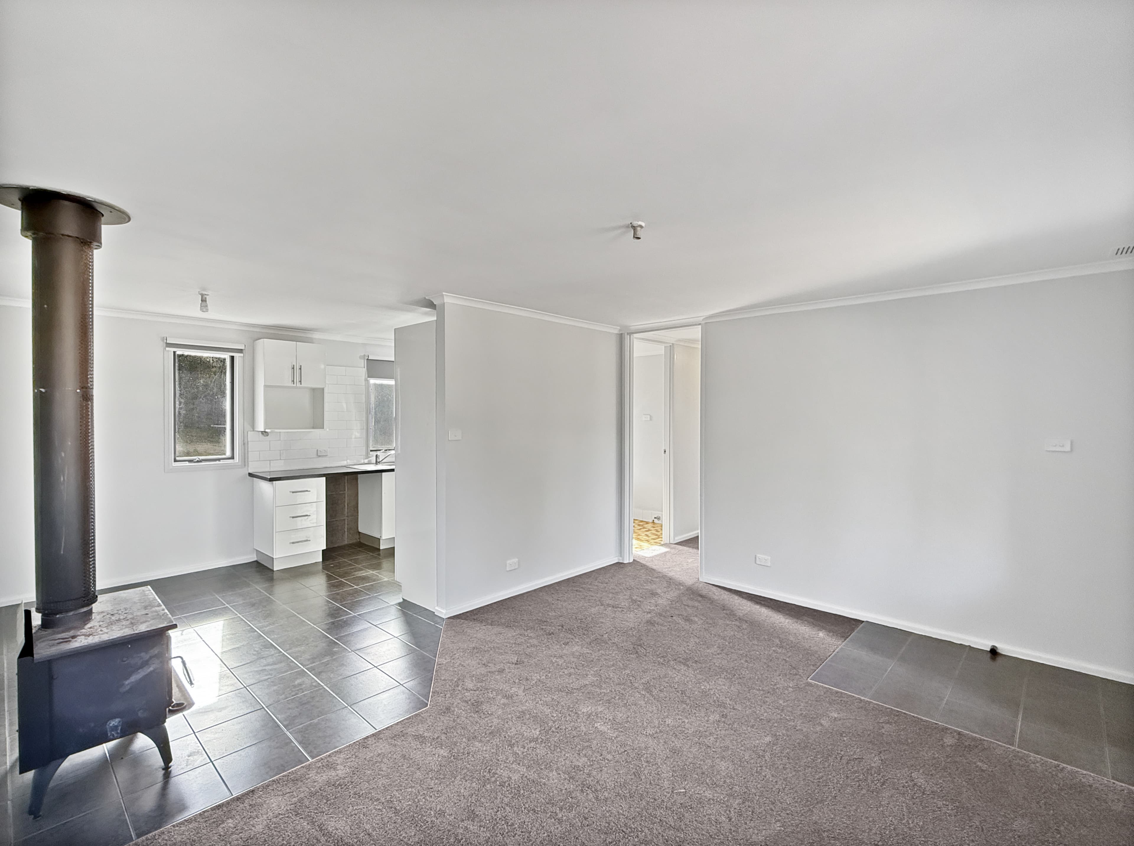 4 Miloo Street, Cooma, Cooma - Thumbnail 2