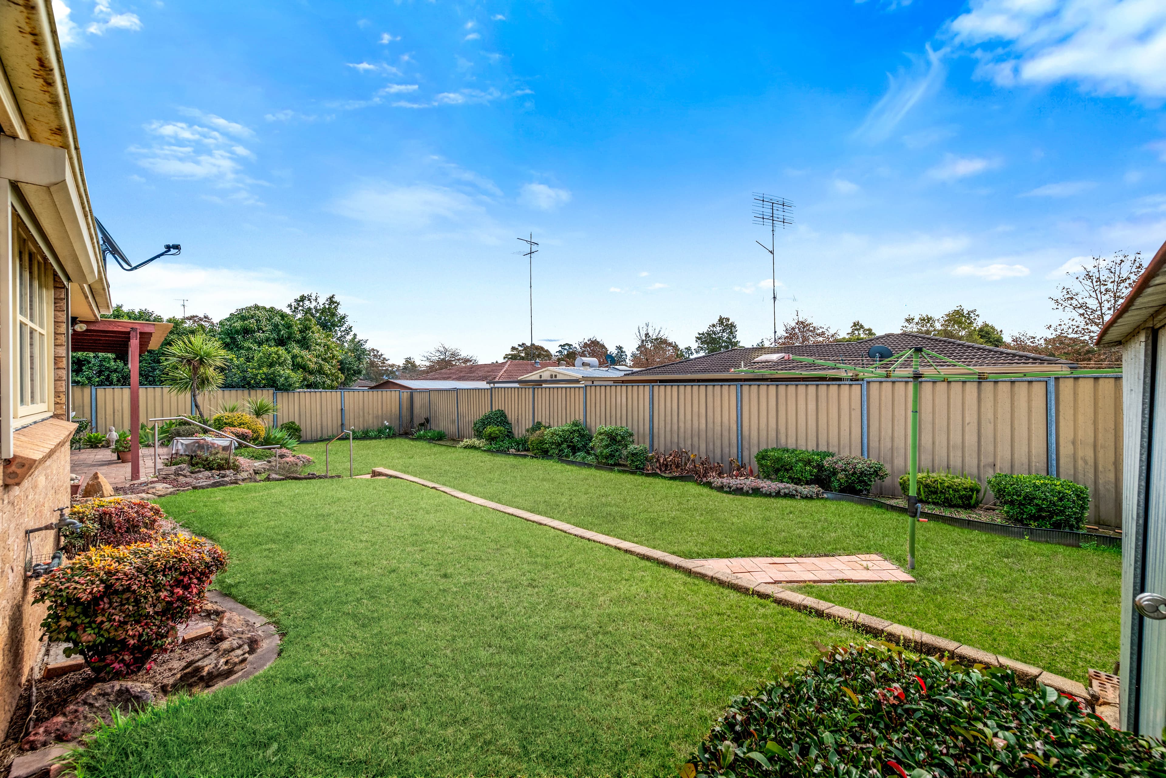 2 Paul Close, Cranebrook, Cranebrook - Thumbnail 3