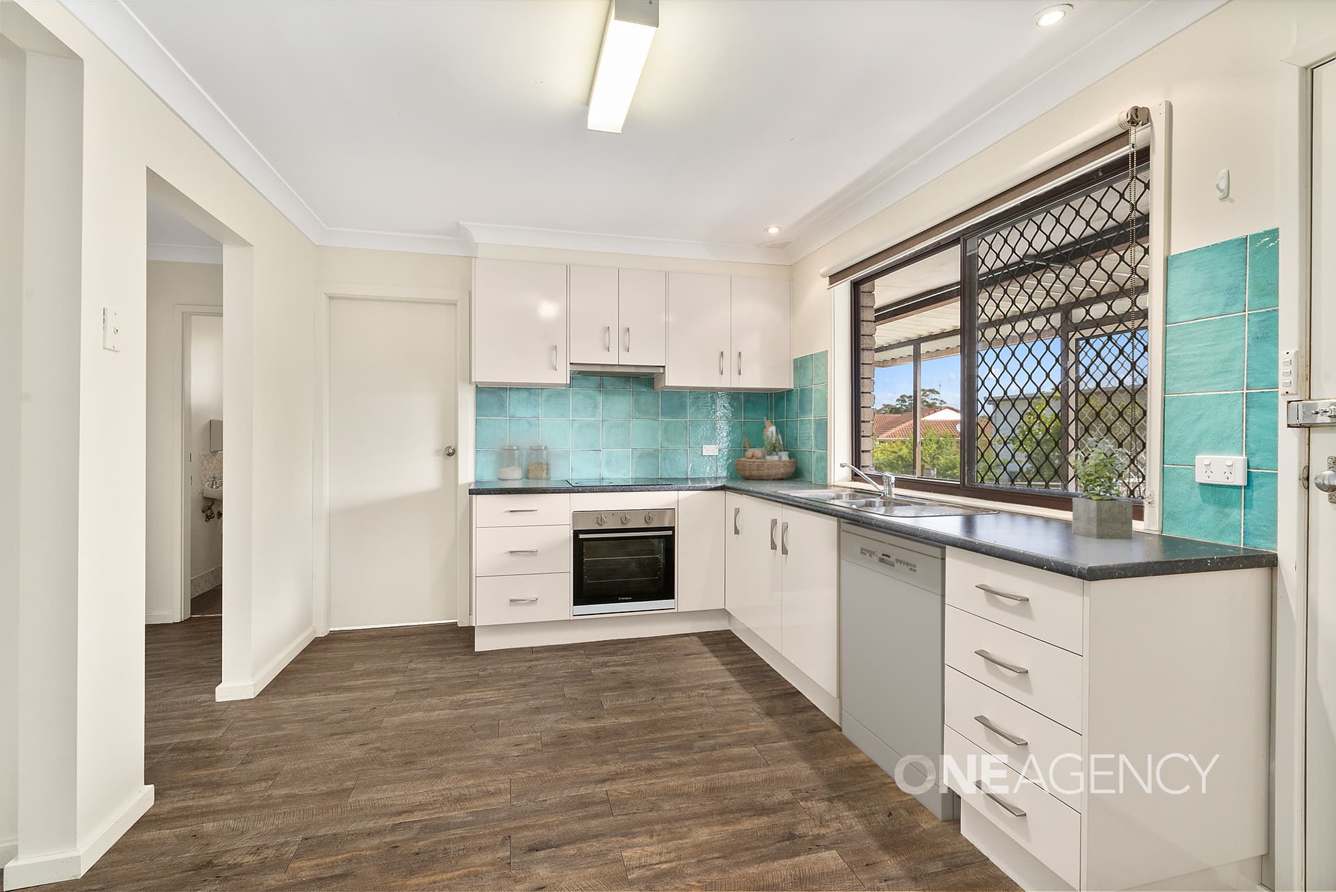 87 Island Point Road, St Georges Basin, St Georges Basin - Thumbnail 3