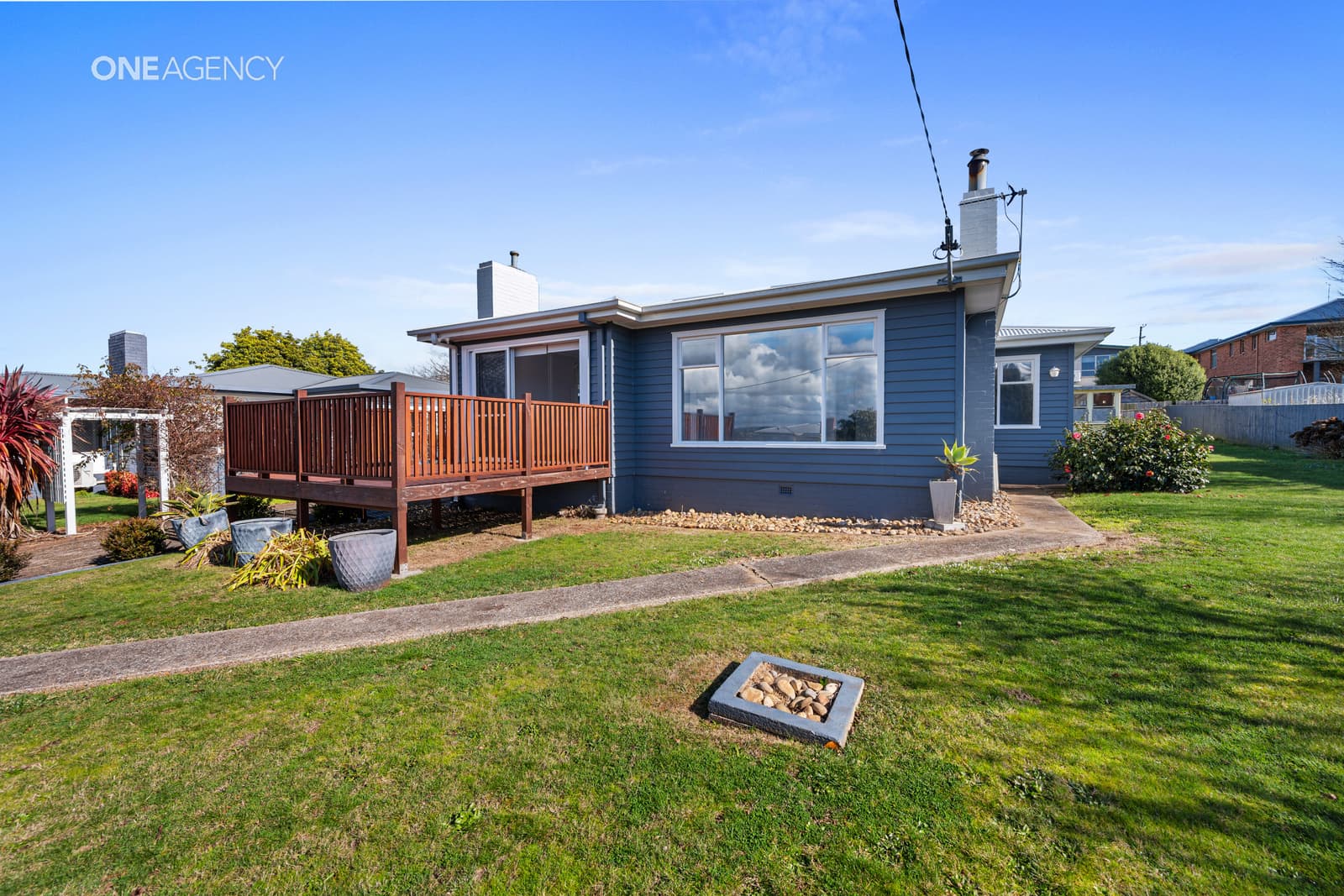 12 Highview Crescent, Devonport, Devonport - Thumbnail 2