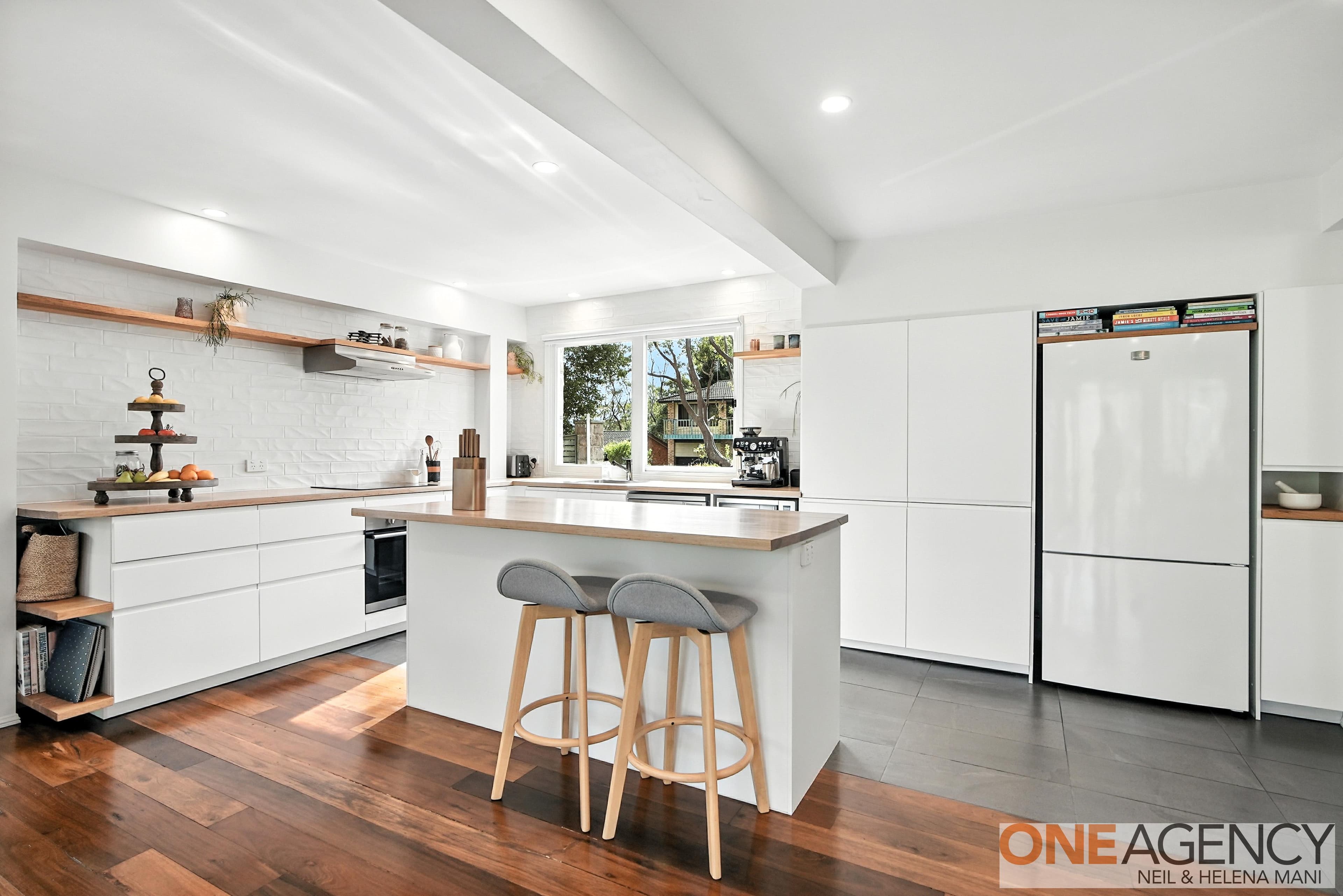 10 South Crescent, North Gosford, North Gosford - Thumbnail 6