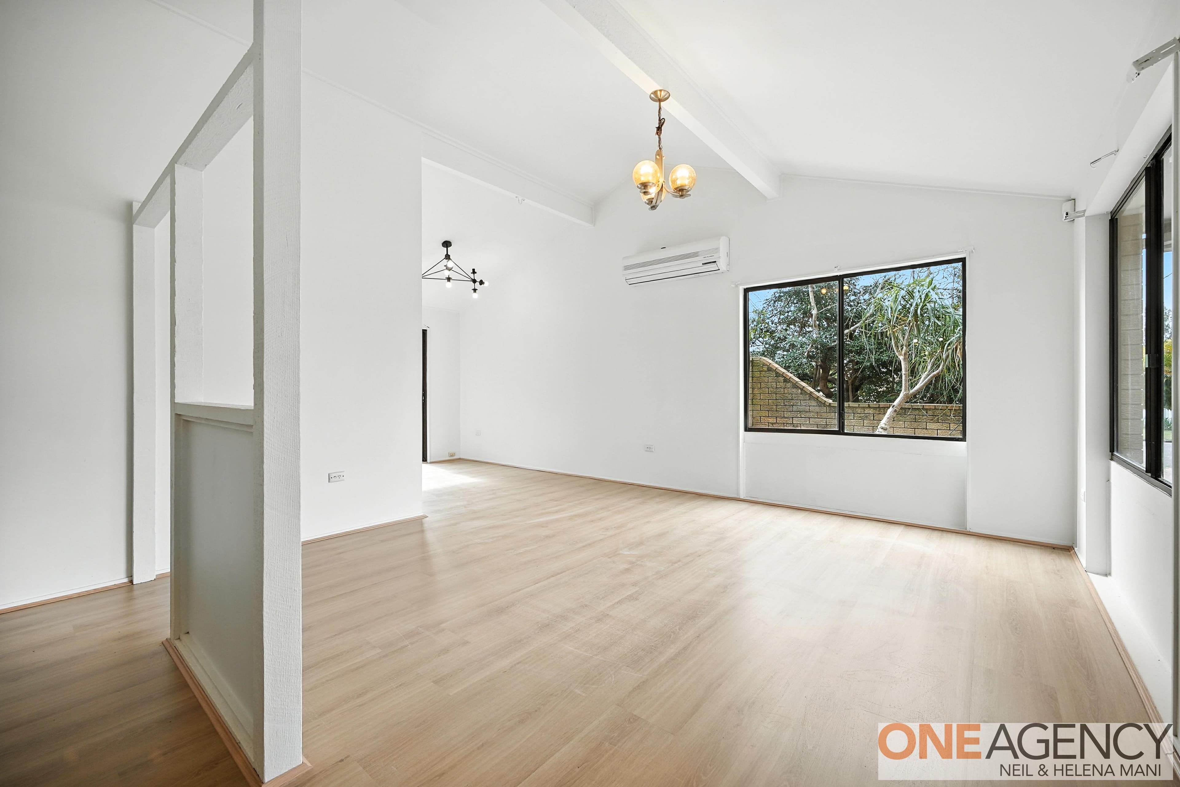 6 Ferguson Close, West Gosford, West Gosford - Thumbnail 2