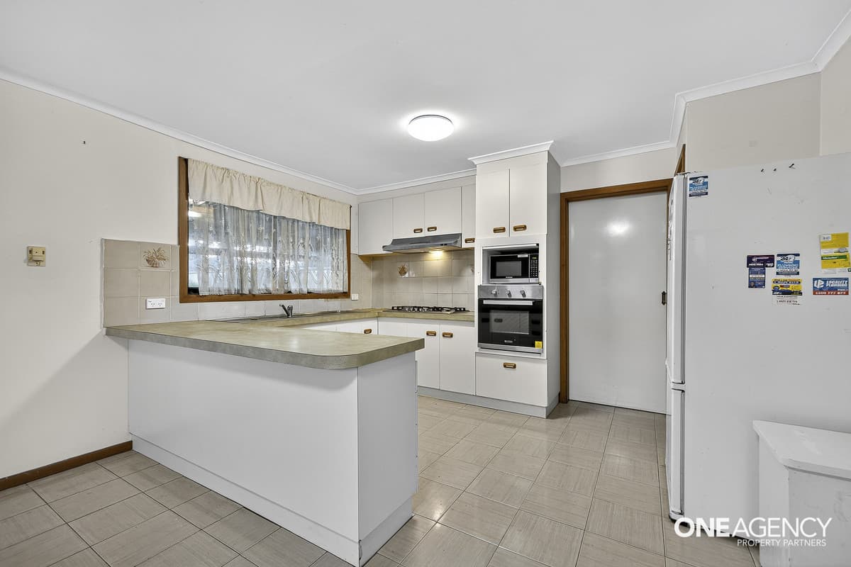92 Linden Street, Altona Meadows, Altona Meadows - Thumbnail 7