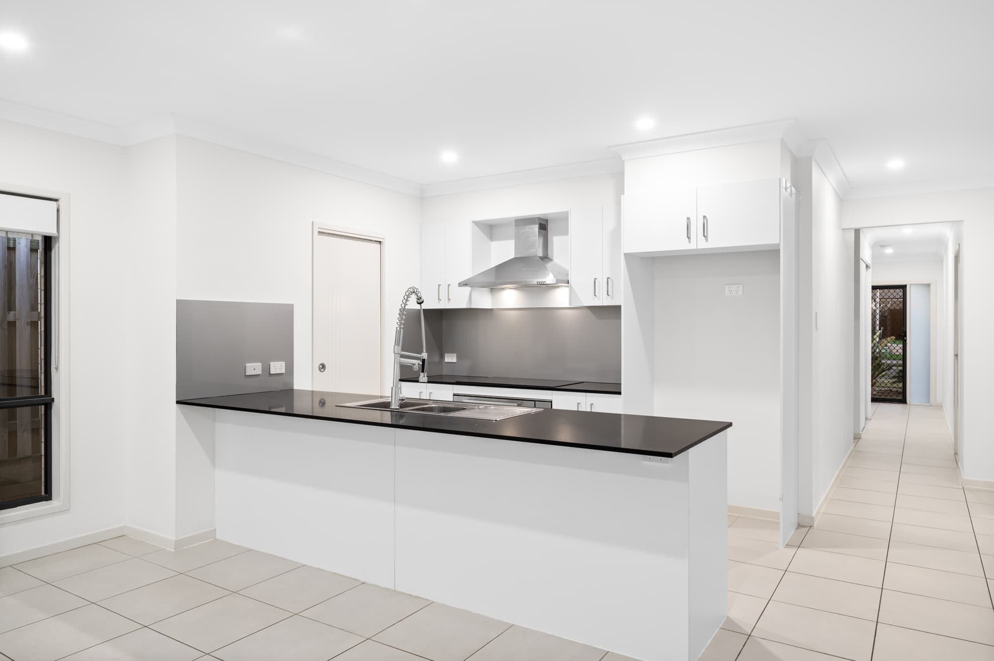 49 Mount Huntley Street, Park Ridge, Park Ridge - Thumbnail 5