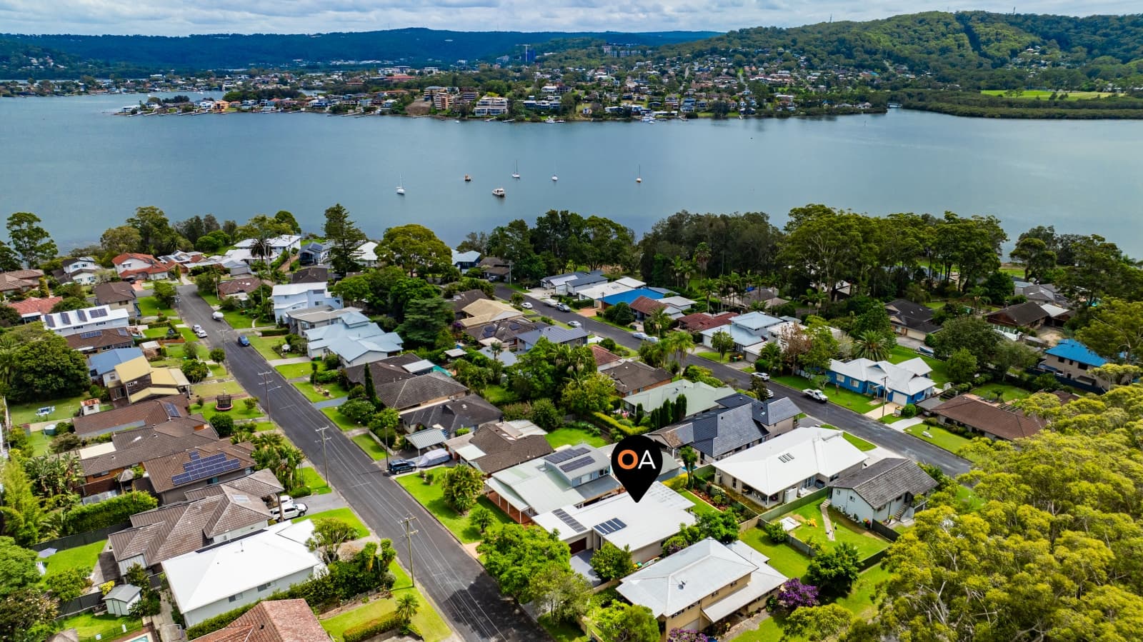 4 Lakewood Avenue, Green Point, Green Point - Thumbnail 2