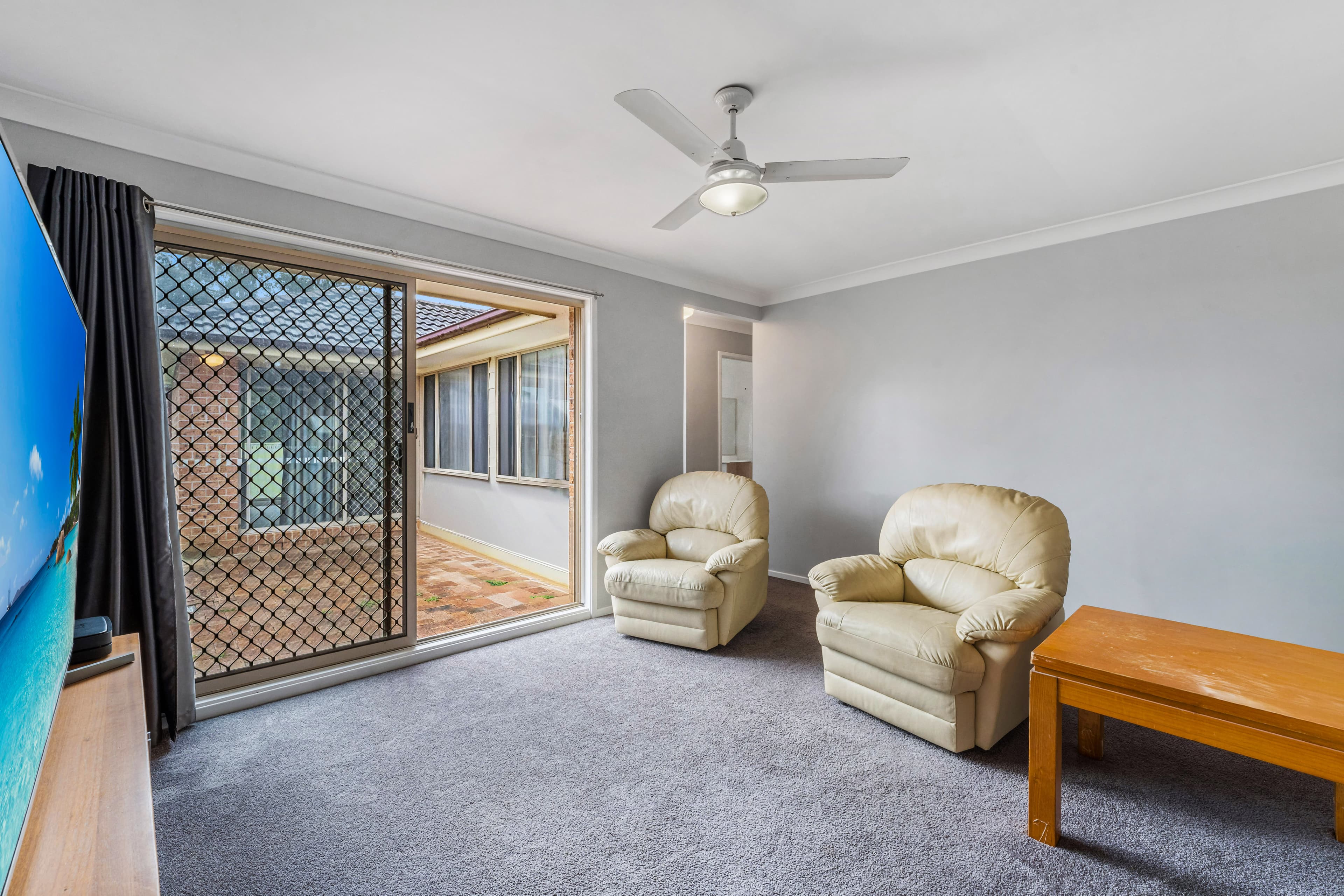 70 Carbasse Crescent, St Helens Park, St Helens Park - Thumbnail 4