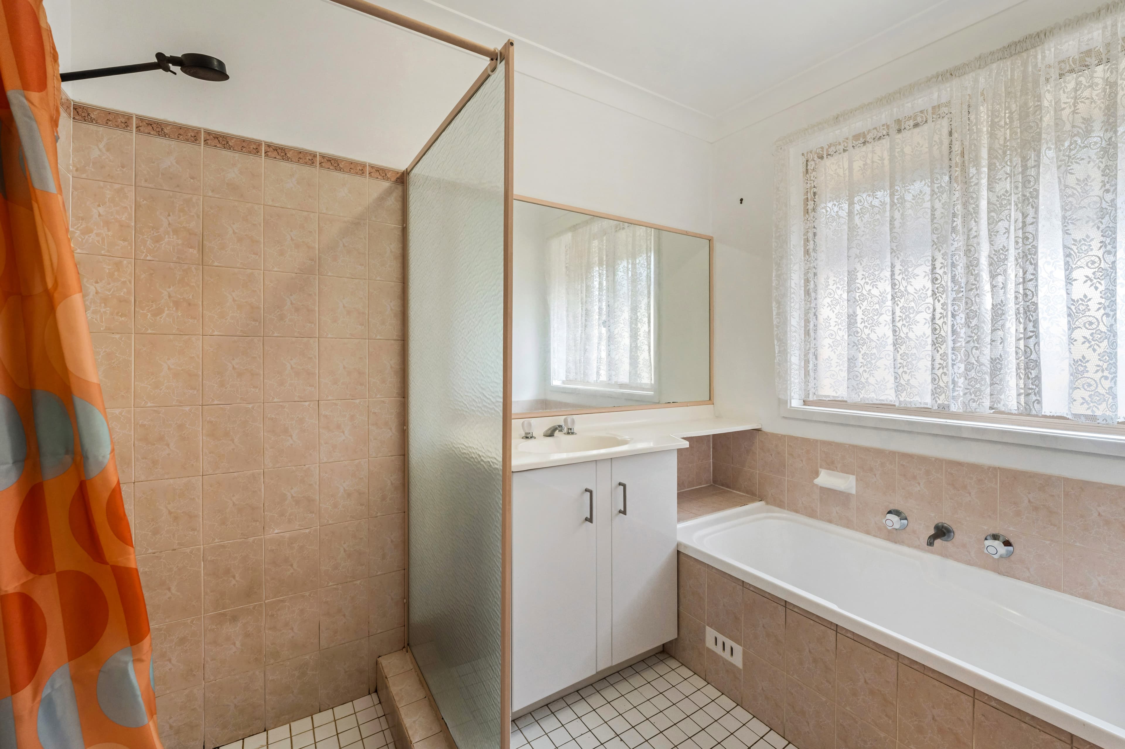 70 Carbasse Crescent, St Helens Park, St Helens Park - Thumbnail 7