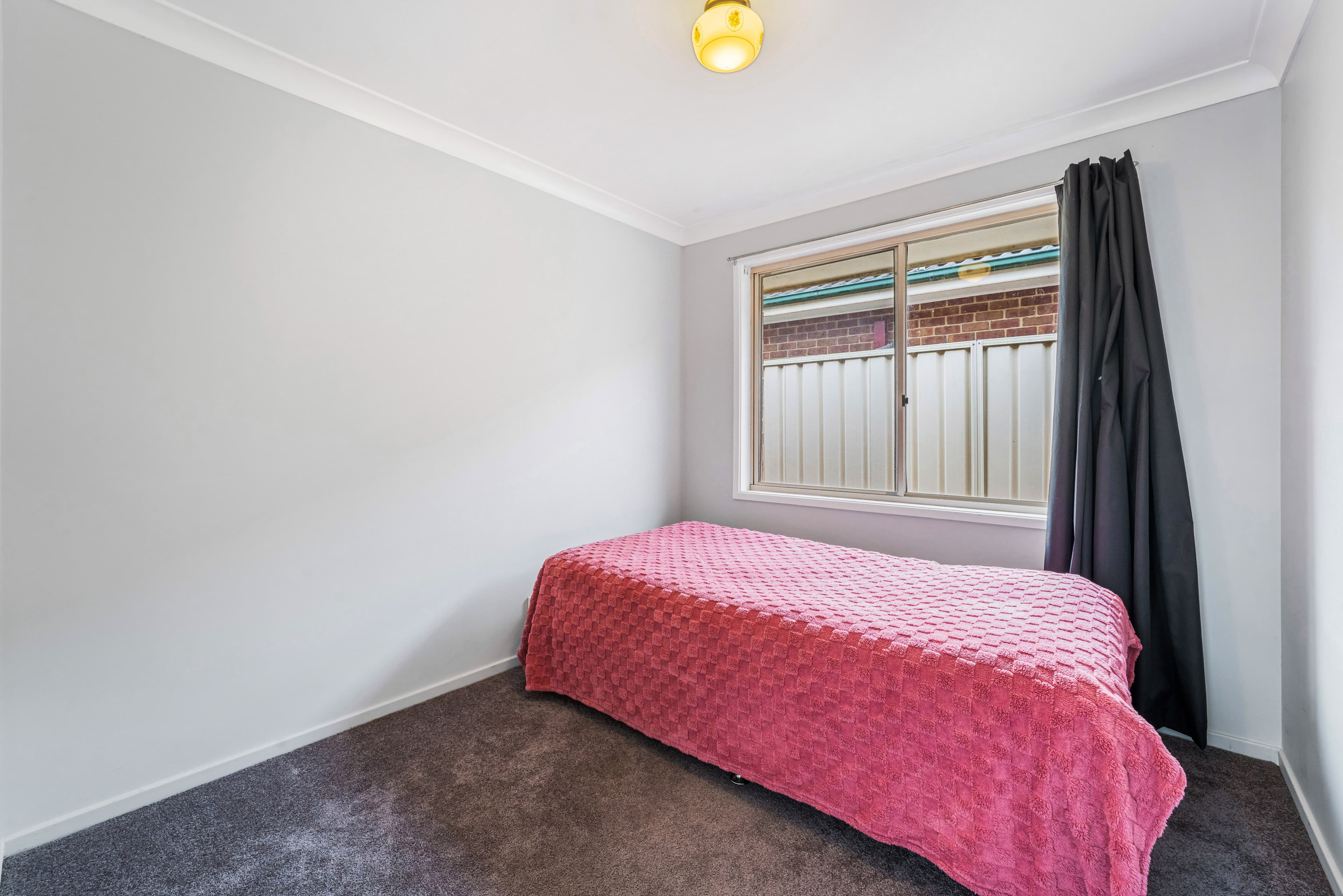 70 Carbasse Crescent, St Helens Park, St Helens Park - Thumbnail 8
