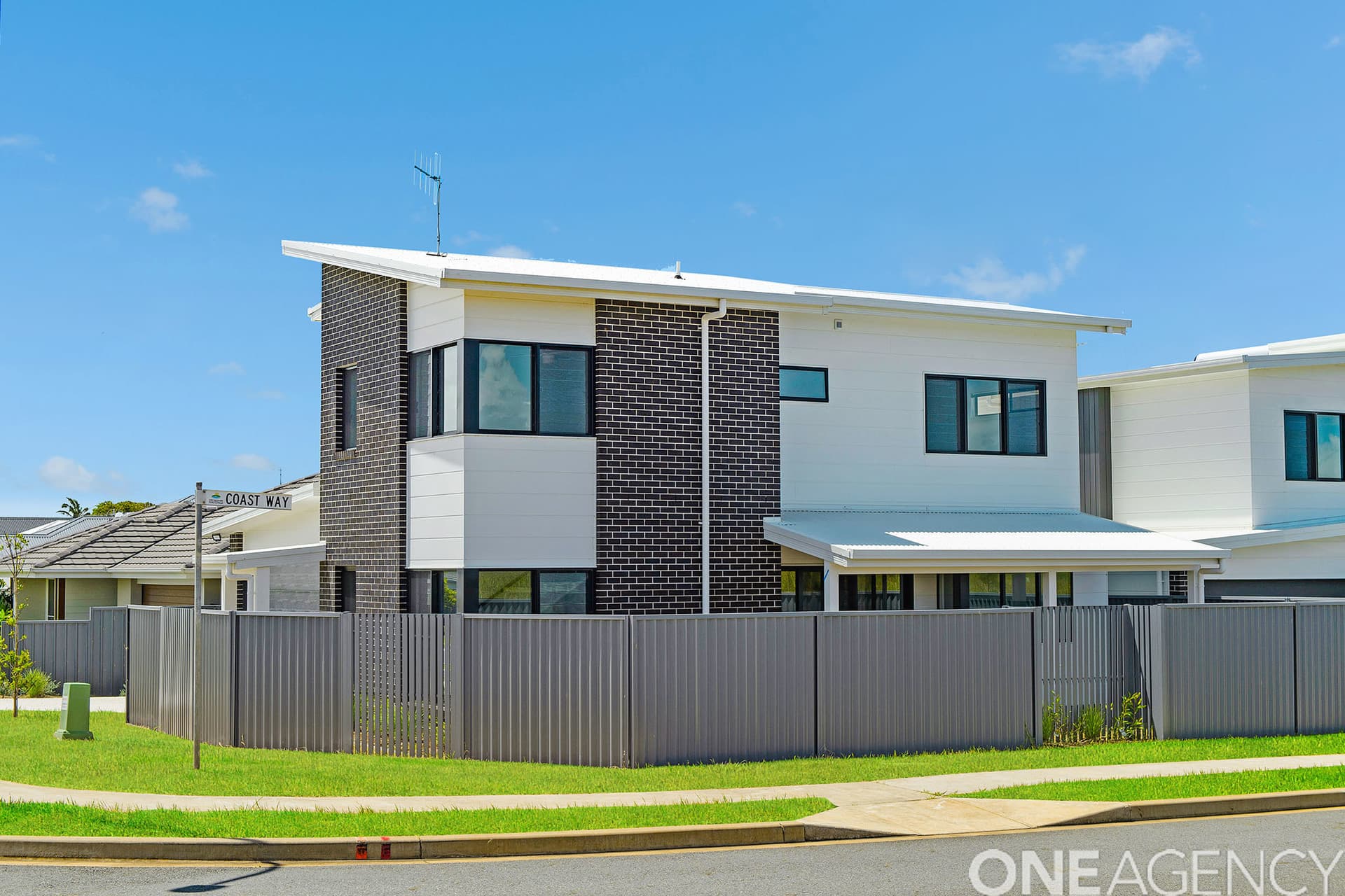15 Seaside Drive, Lake Cathie, Lake Cathie - Thumbnail 2