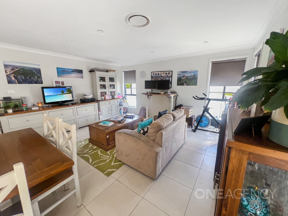 16 Walsh Drive, Goulburn, Goulburn - Thumbnail 8