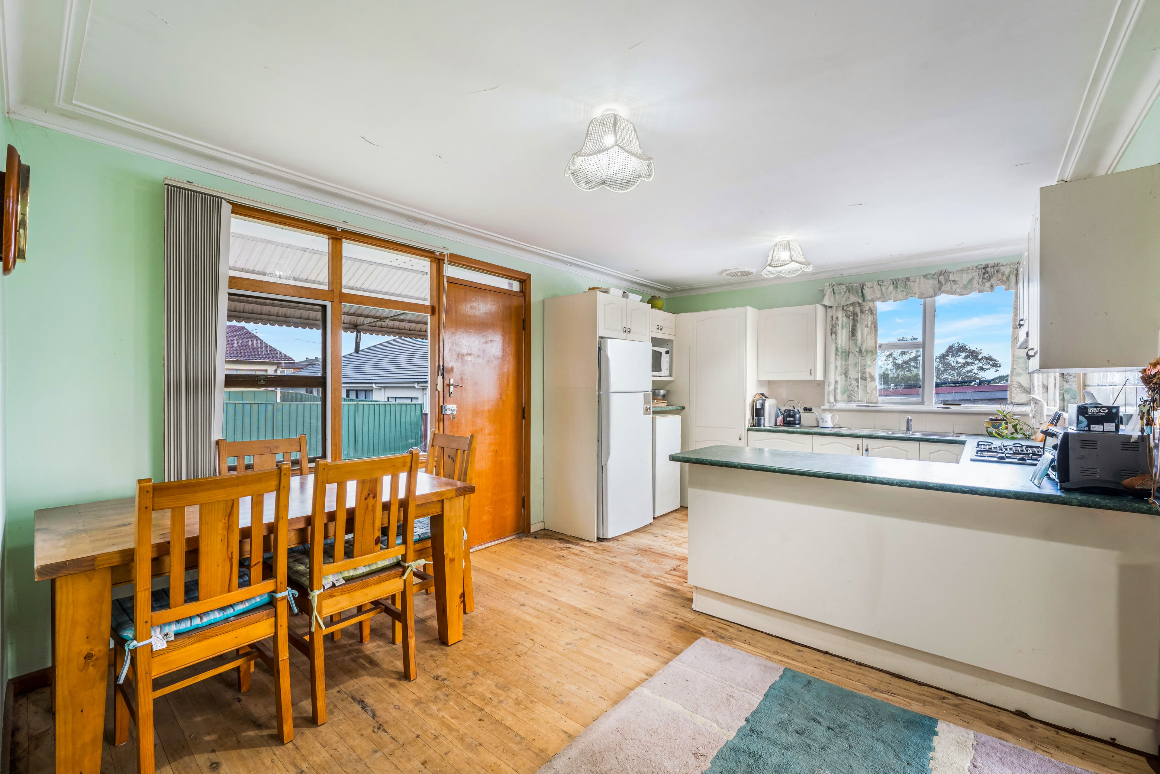 101 Macquarie Avenue, Campbelltown, Campbelltown - Thumbnail 5